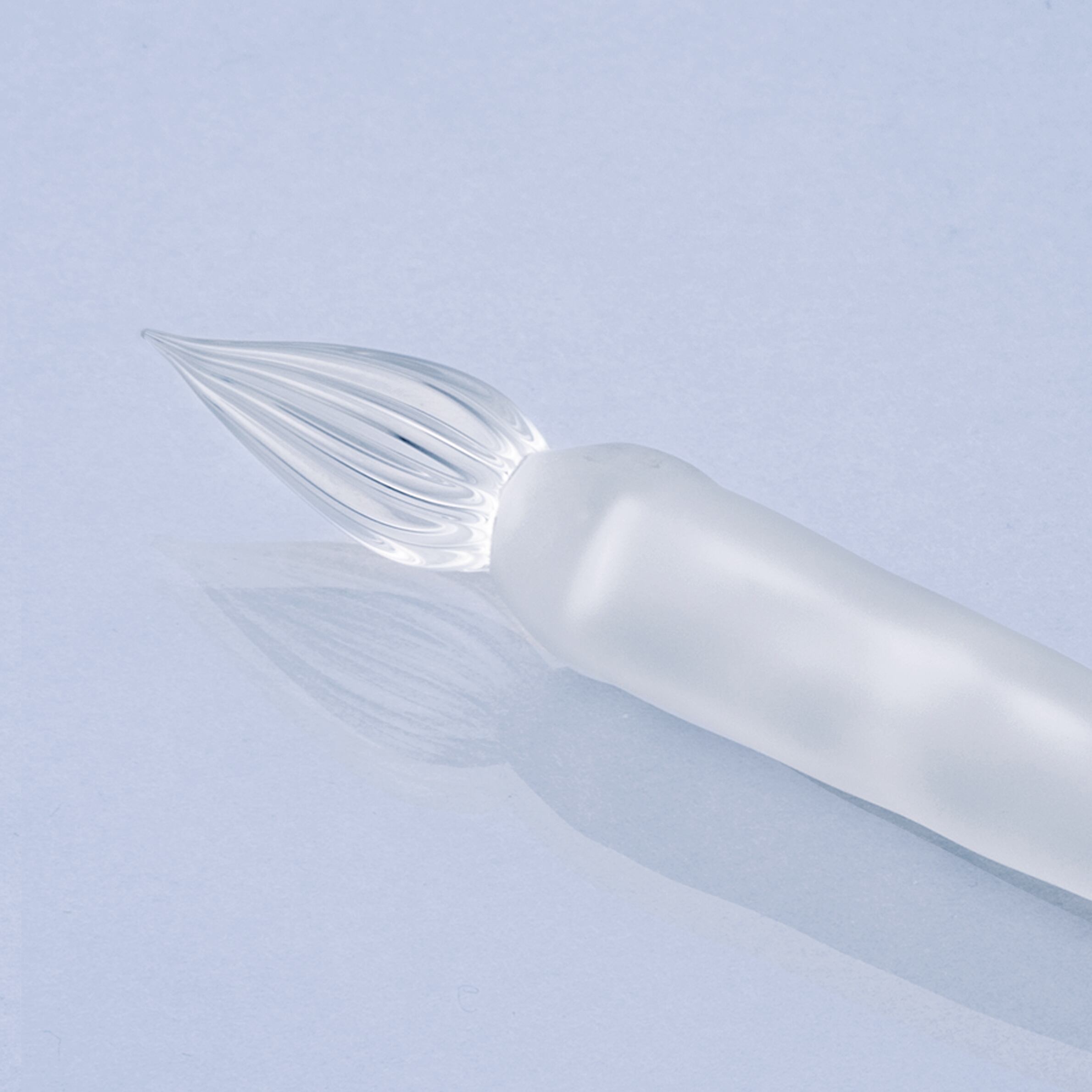 再販時期未定＞ガラスペン『永遠の氷』フロスト（上）252161 | パピア