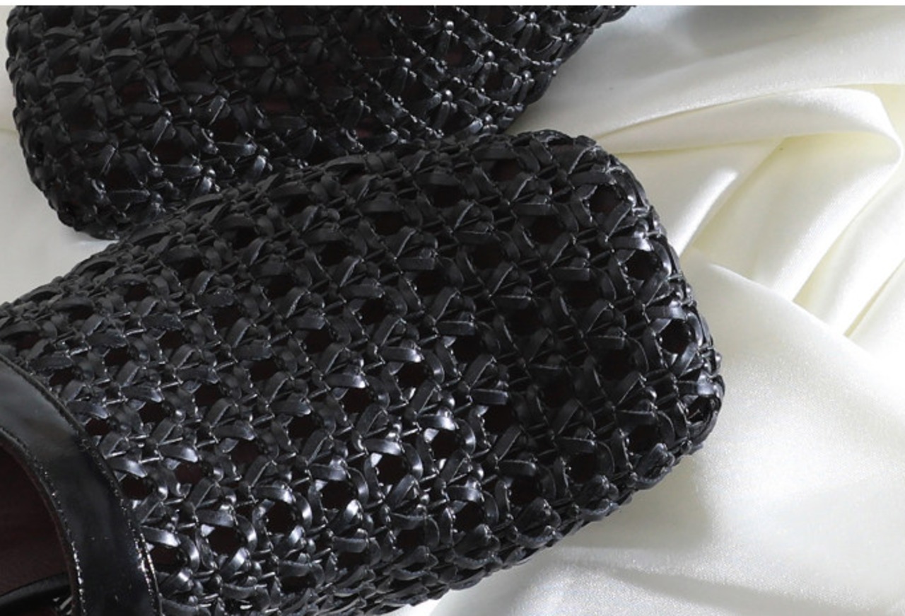 フランス製牛革編みサンダル