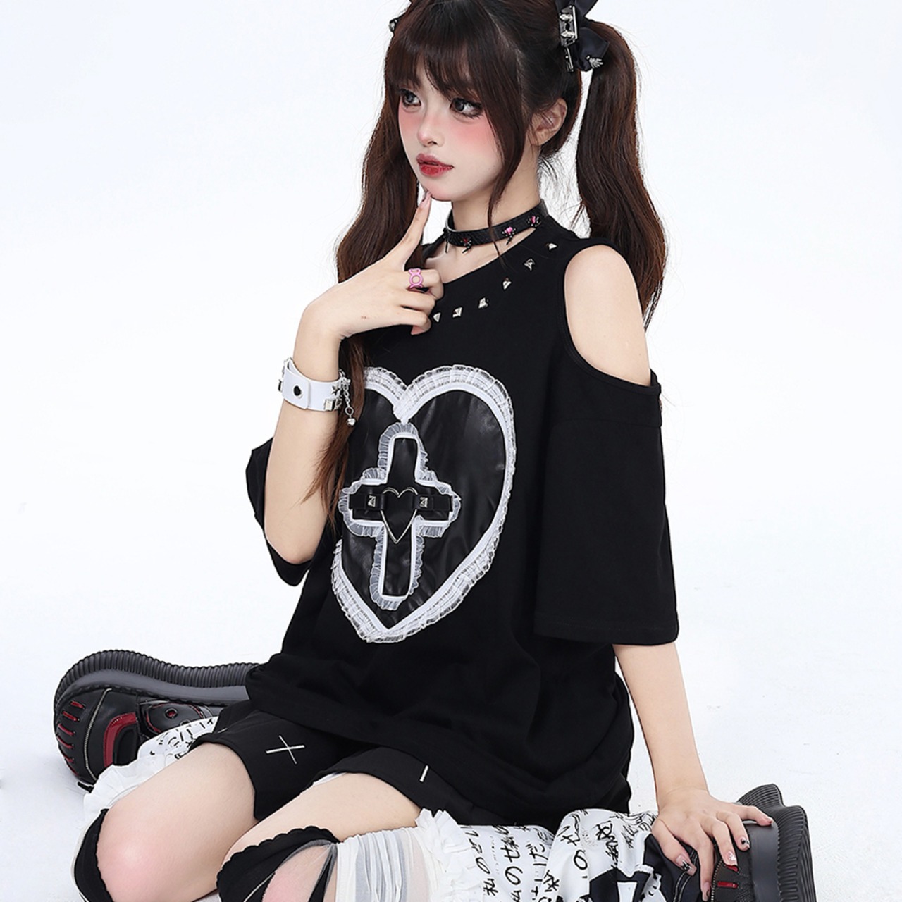 【予約商品】Y2KサブカルサイバーTシャツ+ショートパンツ+レッグカバー