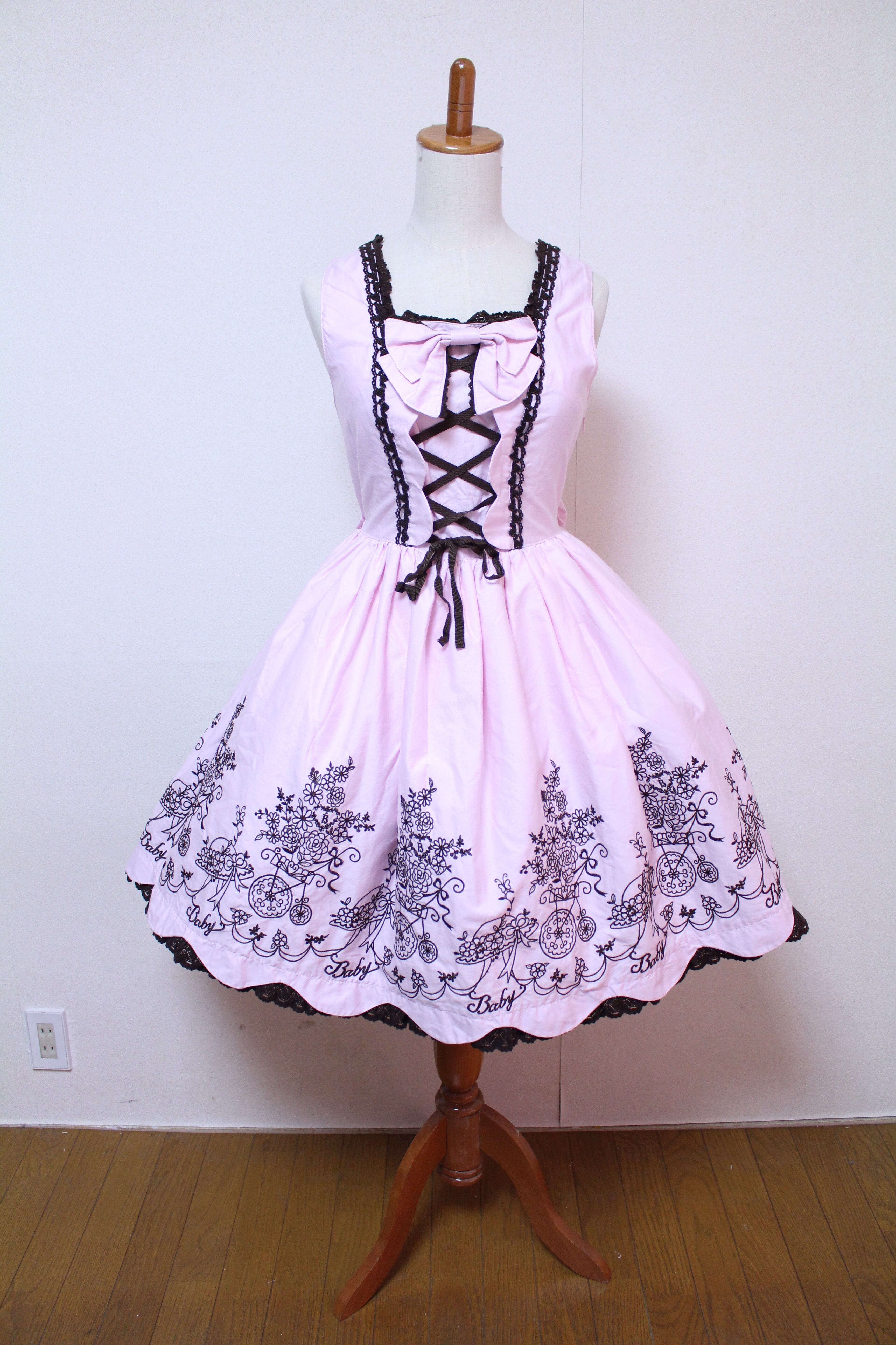 BABY, THE STARS SHINE BRIGHT 花車刺繍スカラップJSK