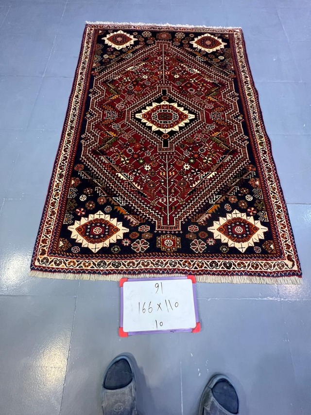 絨毯クエスト72【No.91】 ※現在、こちらの商品はイランに置いてあります。ご希望の方は先ずは在庫のご確認をお願いします。