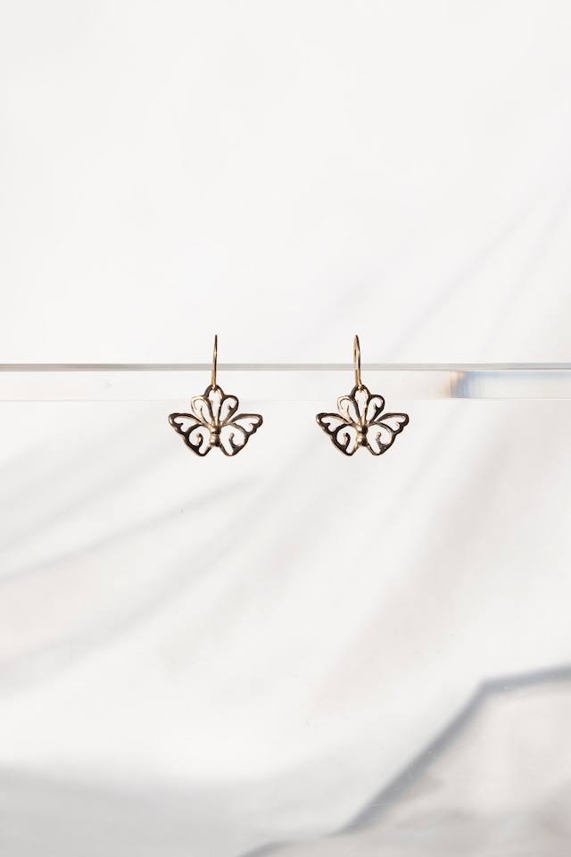 K10 Butterfly Swing Earrings 10金蝶々揺れるピアス