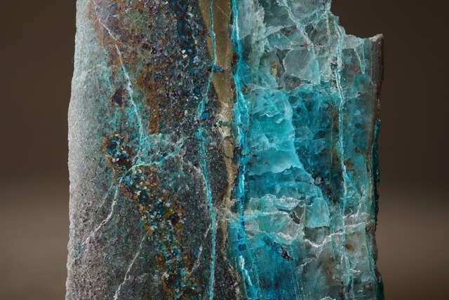 オーストラリア産クリソコラ/マラカイト/キュプライト/クォーツ Chrysocolla/Malachite/Cuprite/Quartz 1540