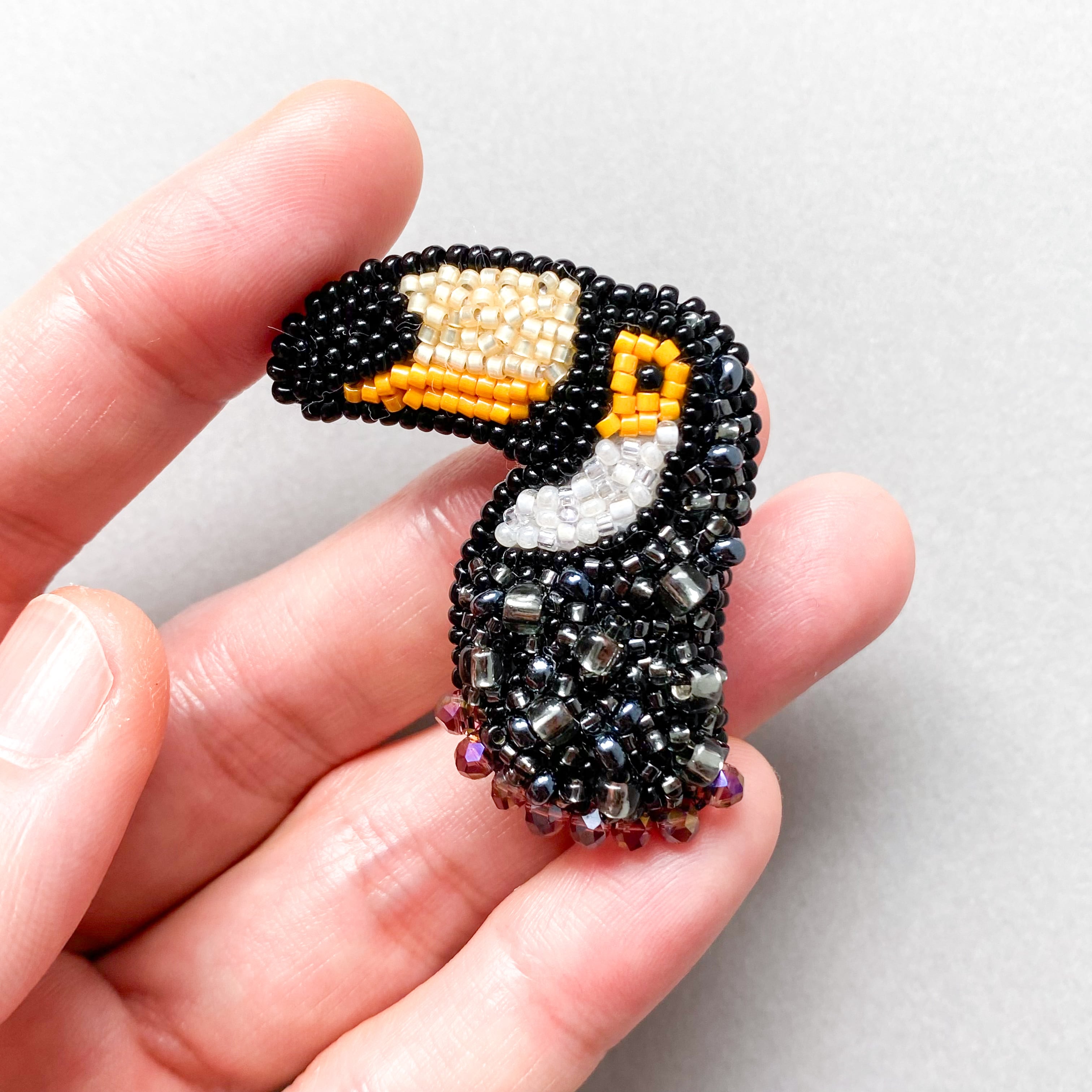 アート　ブローチ　鳥　時計　布　ビーズ　刺繍　芸術 青い鳥のブローチキット