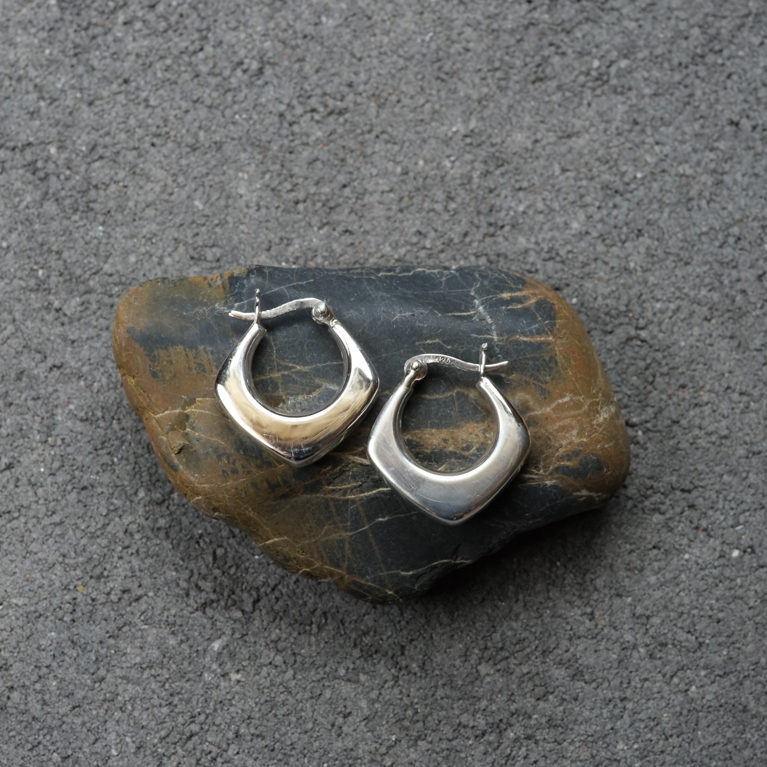 シルバー925 Silver スクエアデザインフープピアス/軽研磨仕上げ/両耳