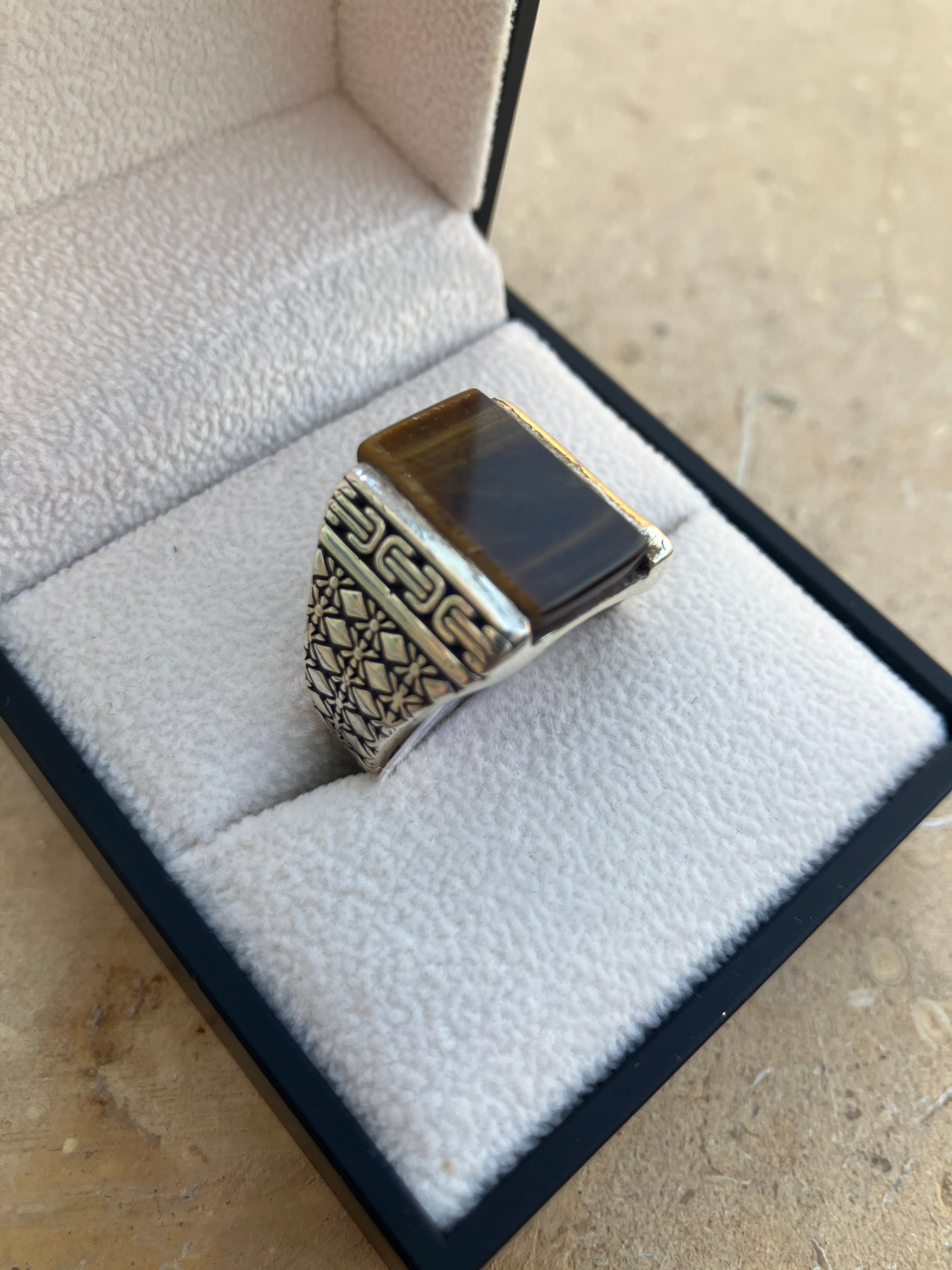 Men's silver ring =tigers eye=