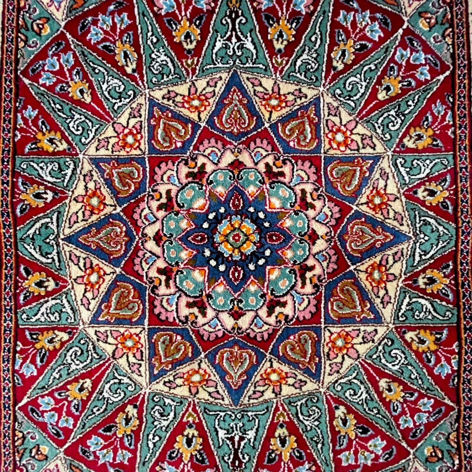 イラン製　ペルシャ絨毯　段通　絹100％　58×90cm　G　R5236B ペルシャ絨毯 ナイン産 手織り 玄関マット シルク＆ウール イラン直