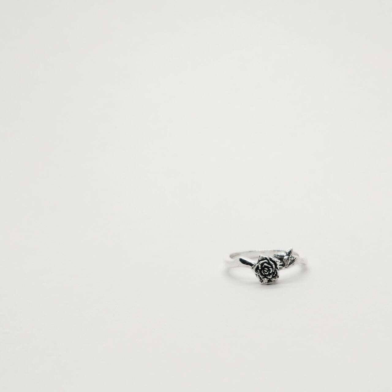 『一輪の薔薇』