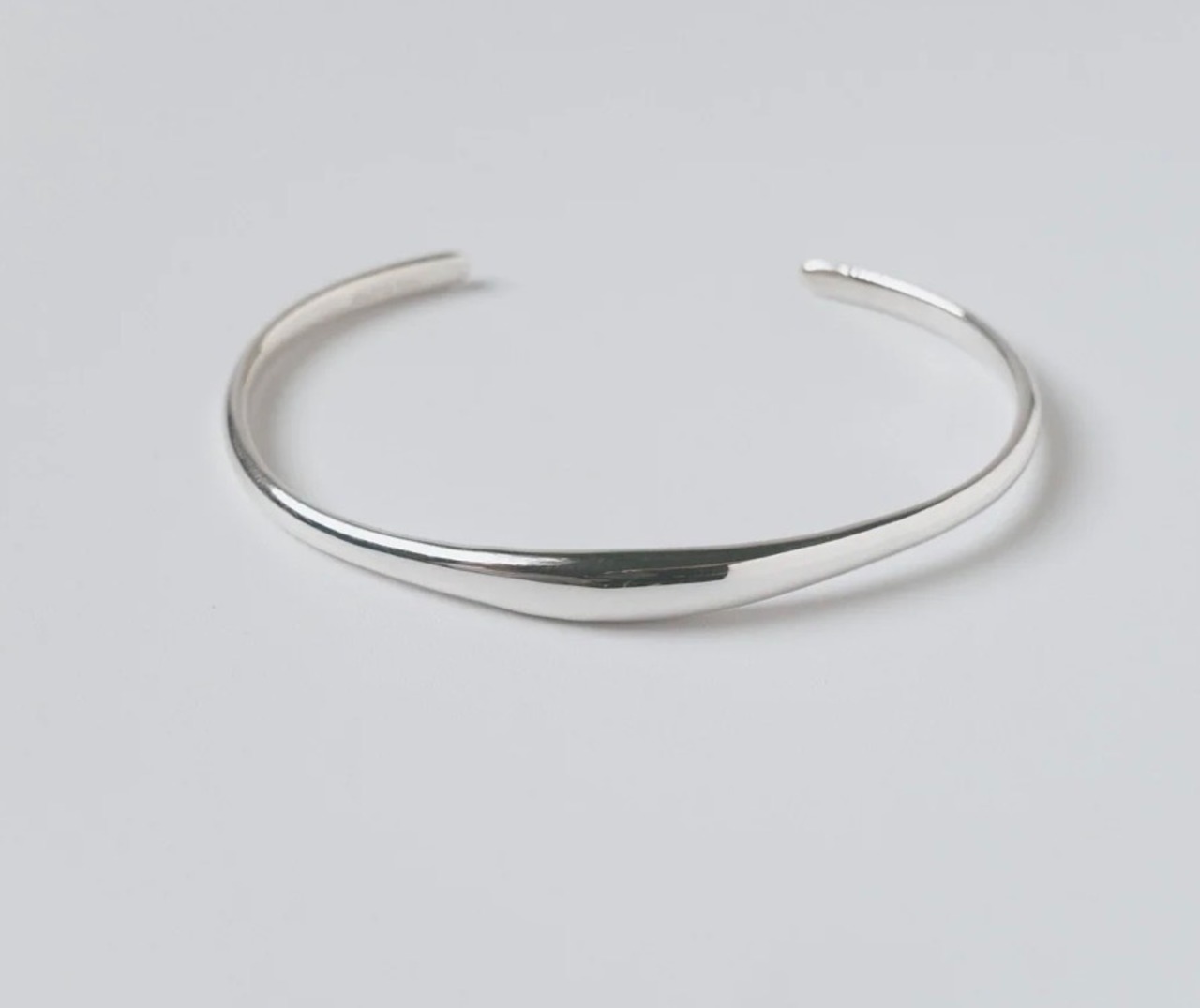 b011 【aura】 POND BANGLE