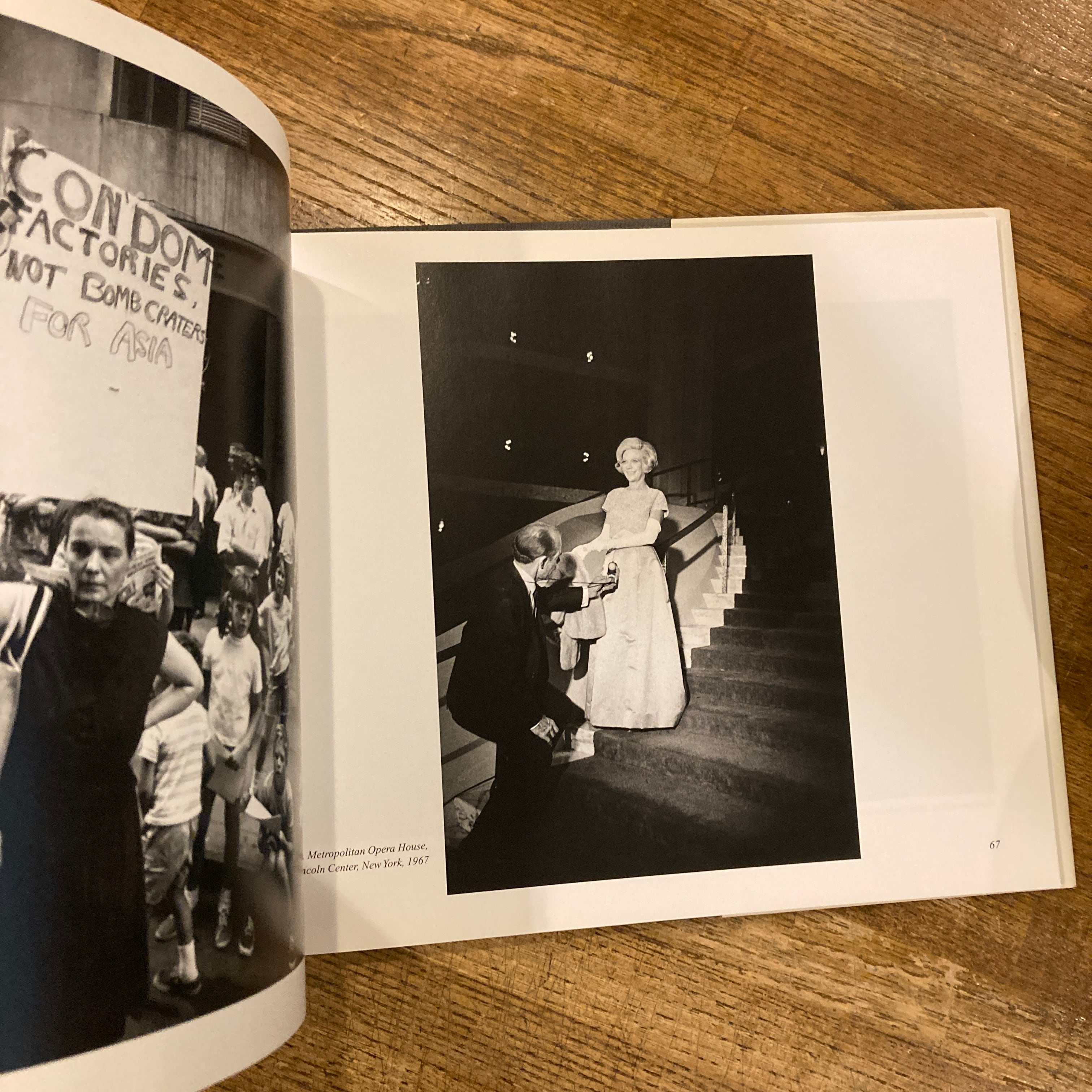 Garry Winogrand Public Relations 写真集 Garry Winogrand: Public Relations | Fraenkel Gallery