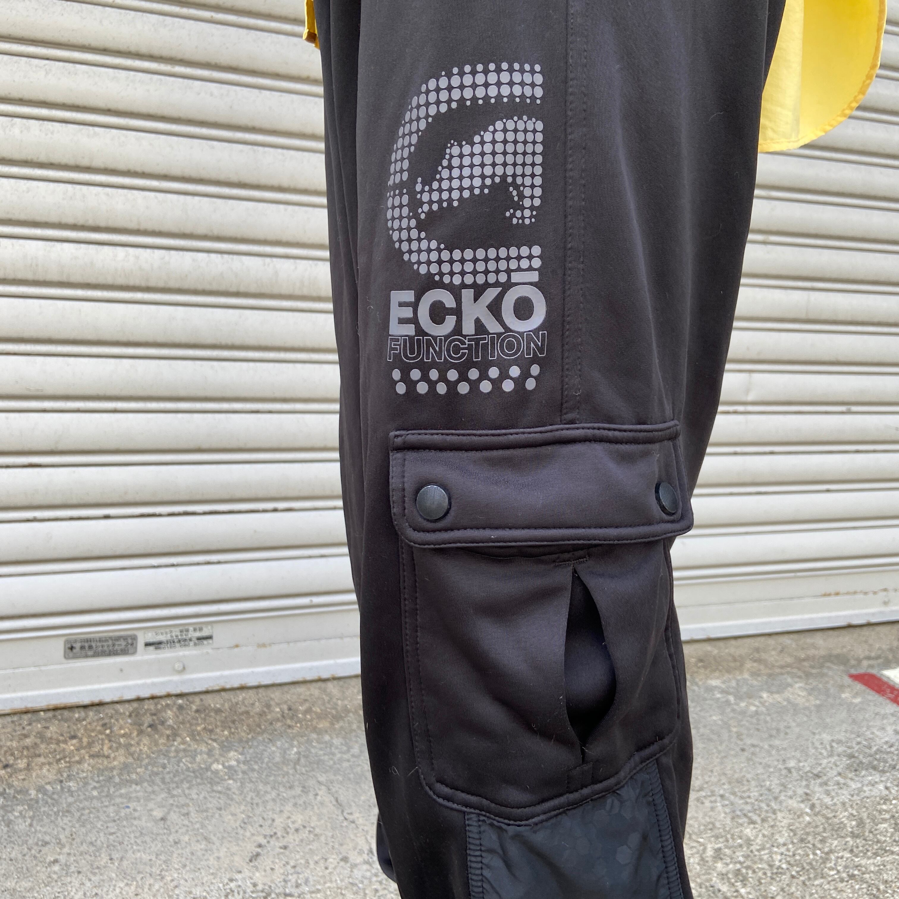 送料無料』ecko エコー カーゴジャージパンツ 黒 トラックパンツ L