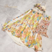 ベリーダンス オリエンタル 衣装 上下セット ホワイト系 ラインストーン トップス スカート ベール 華やか 白 黄 青 茶 紫 豪華 装飾 ストーン インナーパンツ 爽やか 腕飾り アーム飾り かわいい 舞台 イエロー系 ブルー系 ブラウン系 パープル系