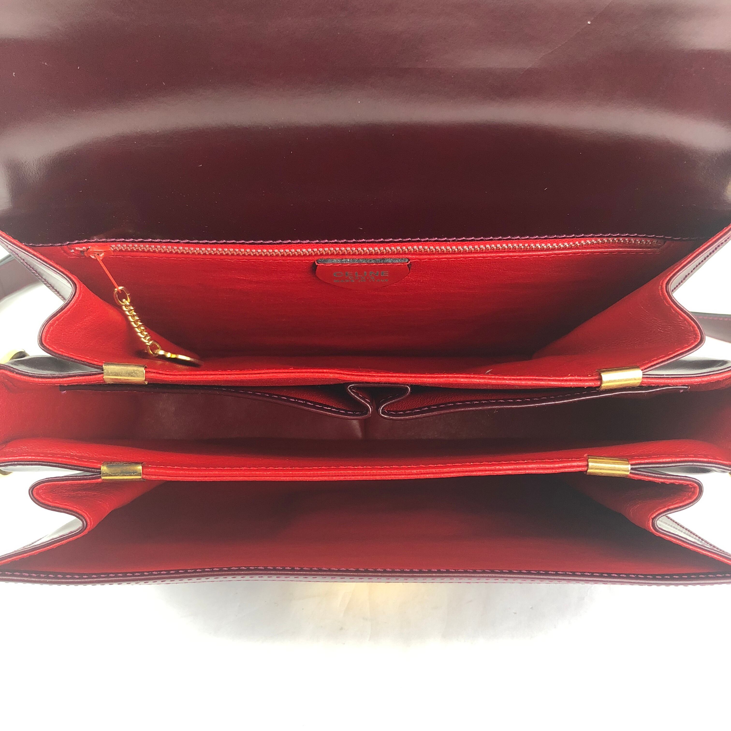 CELINE セリーヌ メダル モチーフ スエード ショルダーバッグ ボルドー CELINE セリーヌ メダル モチーフ スエード ショルダーバッグ ボルドー