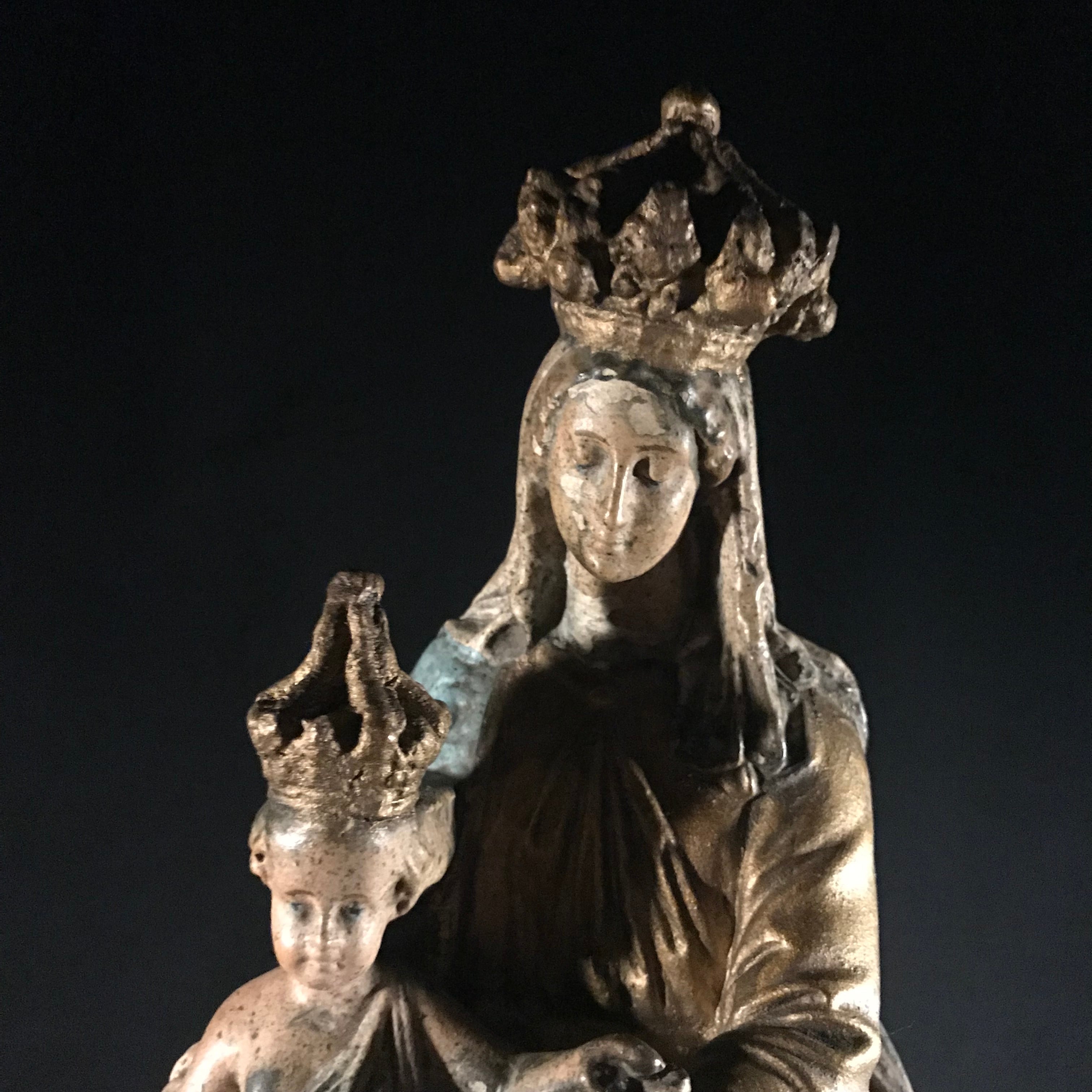 Notre Dame des Victoires/聖母子像 | quelque jour（フランス
