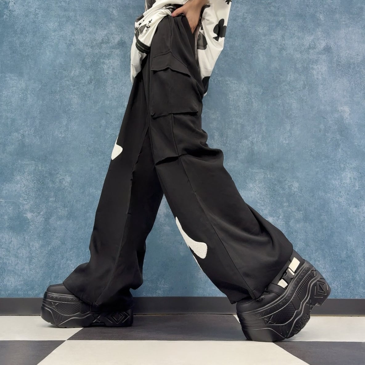 2ndDAY限定超大特価》立体パイル生地UNISEX WIDE CARGO PANTS | NIER