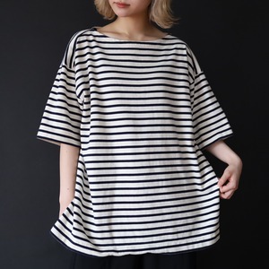 over silhouette boat-neck design stripe cut & sewn