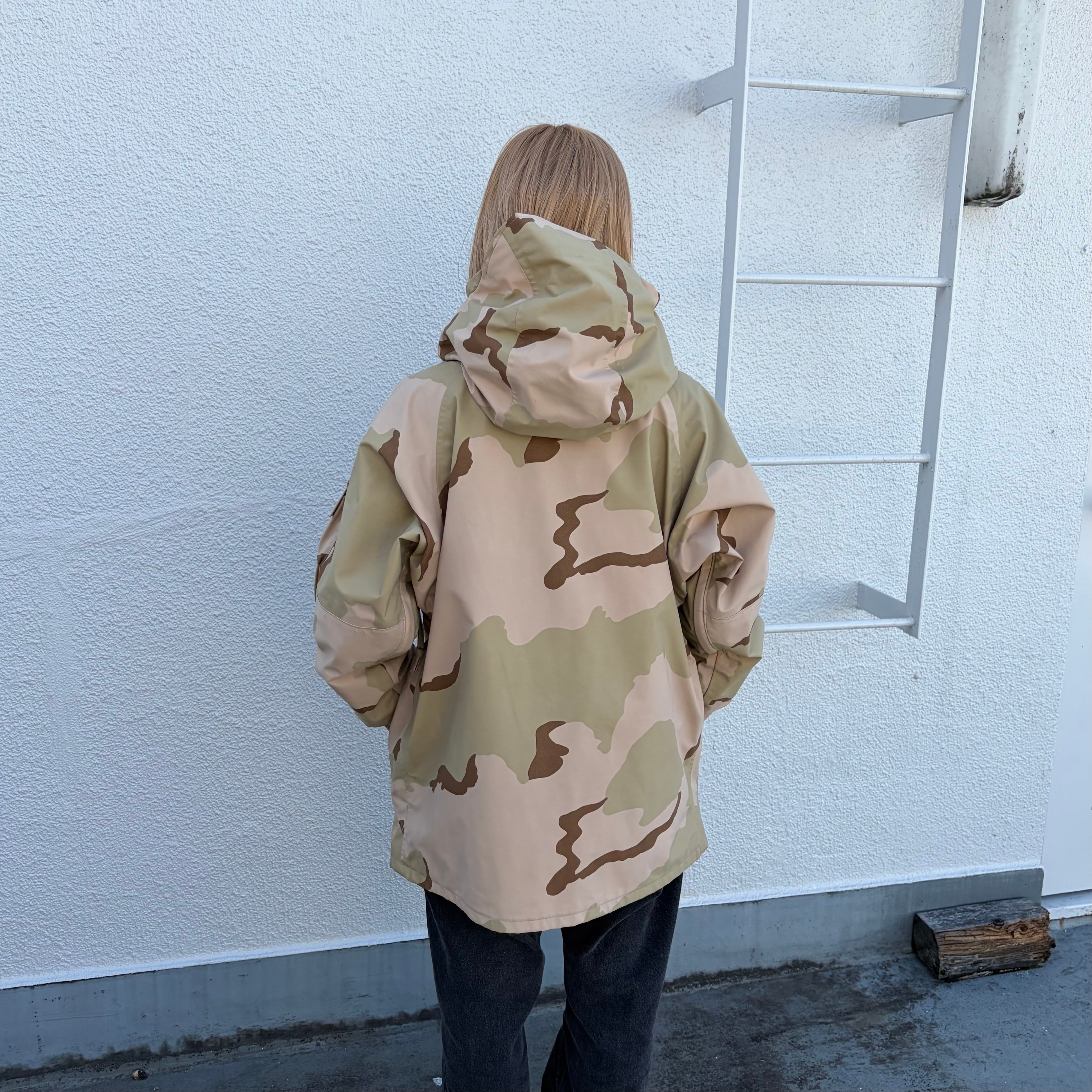 U.S.ARMY ECWCS Gen1 Desert Camouflage GORE-TEX Parka MEDIUM