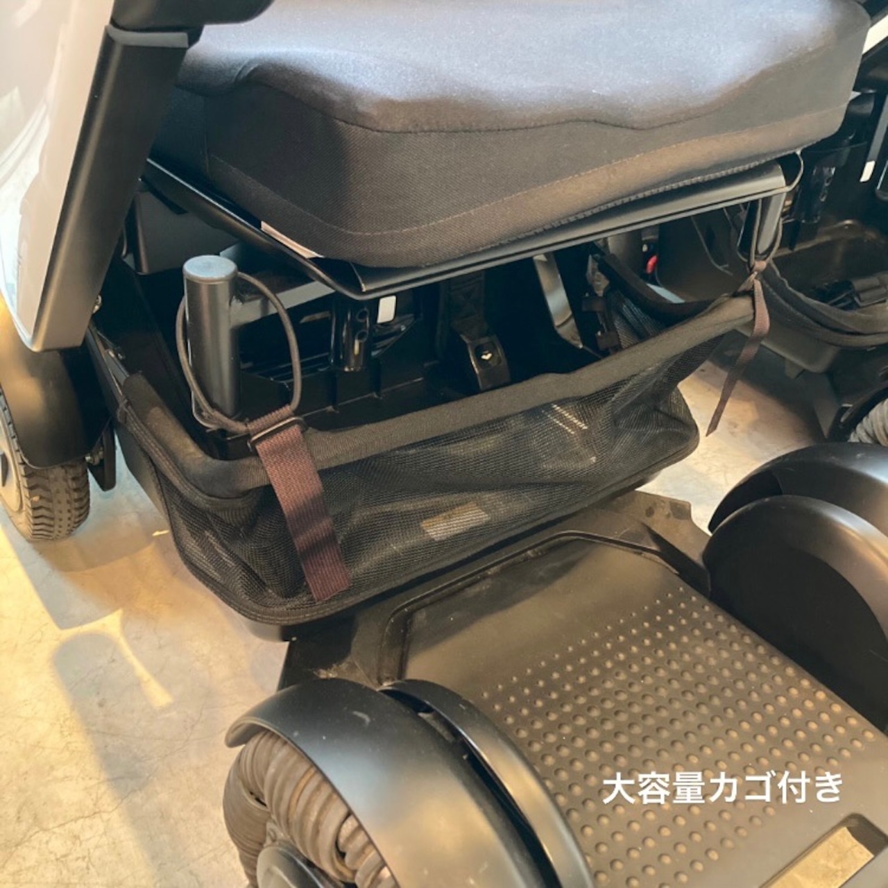 【中古車大特価 良品】★安全運転指導付き　WHILL Model C 電動車椅子 （非課税）WHL-C01