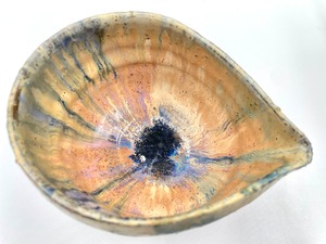 ガラス結晶釉片口　呉須オレンジ