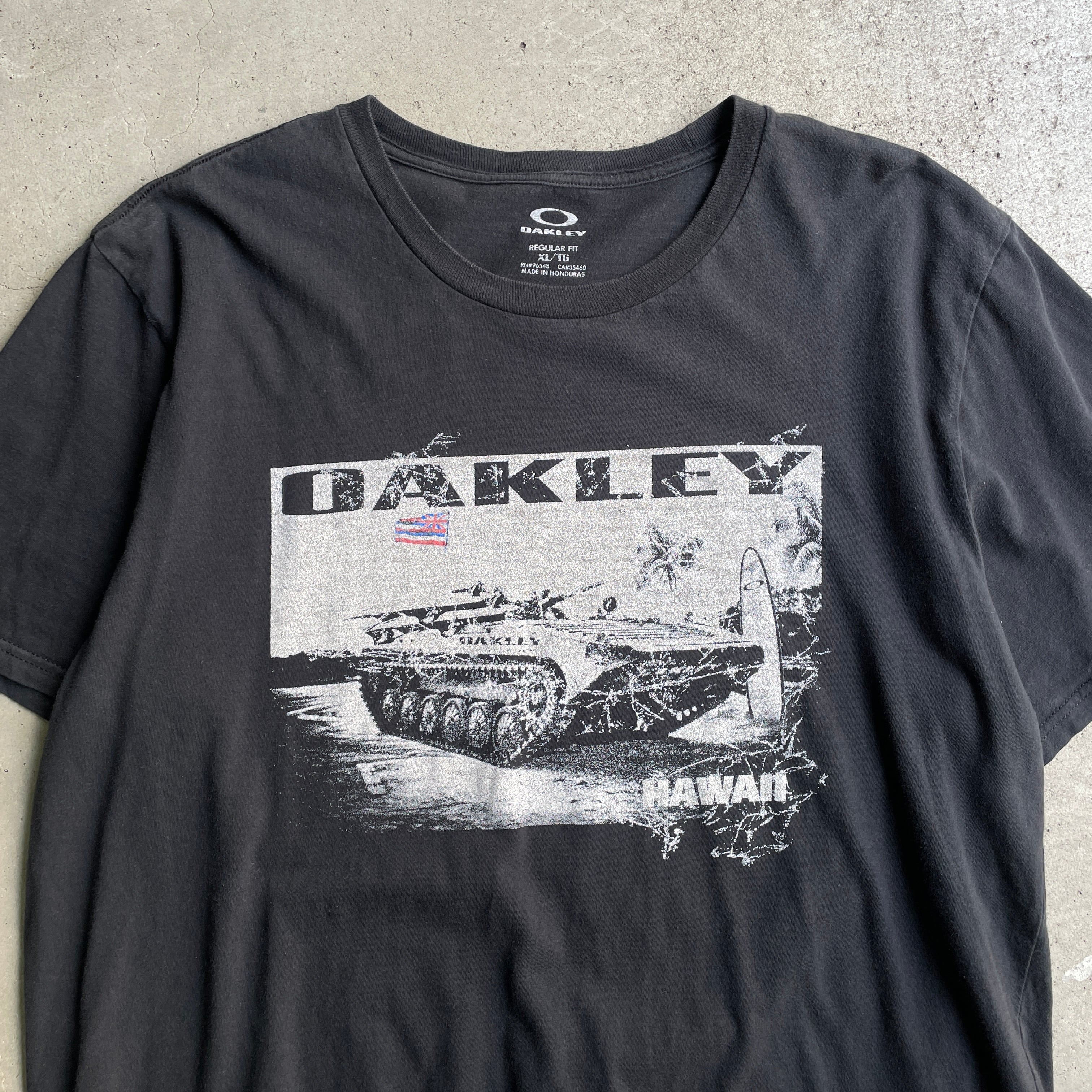 OAKLEY オークリー 戦車 HAWAII ハワイ プリントTシャツ メンズXL 古着 