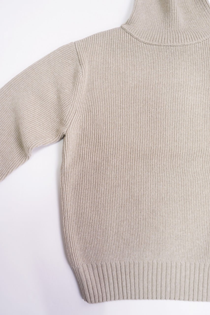 Hand Framed High Neck P/O　