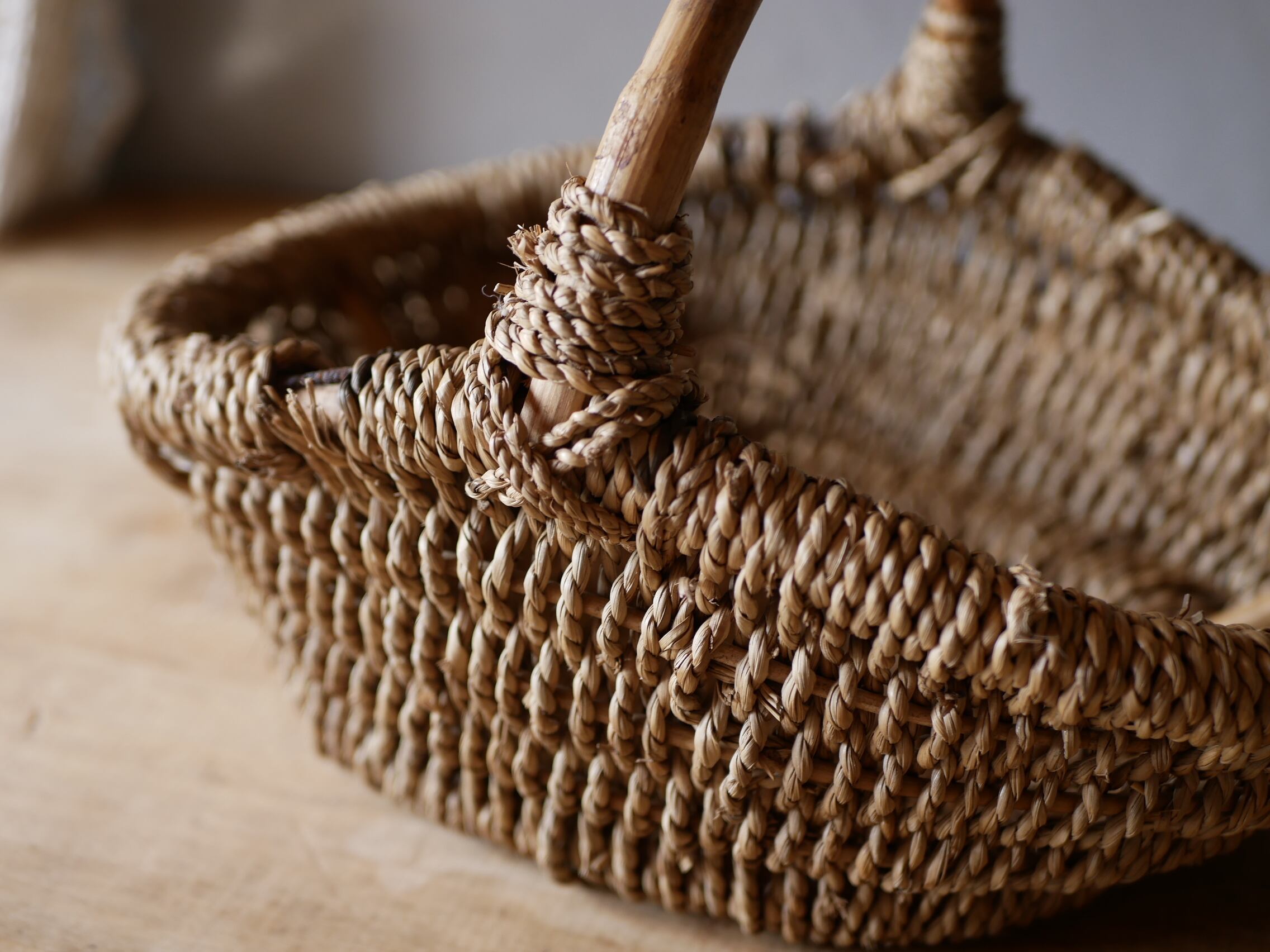 パニエ かご フランスアンティーク ブロカントのある暮らし