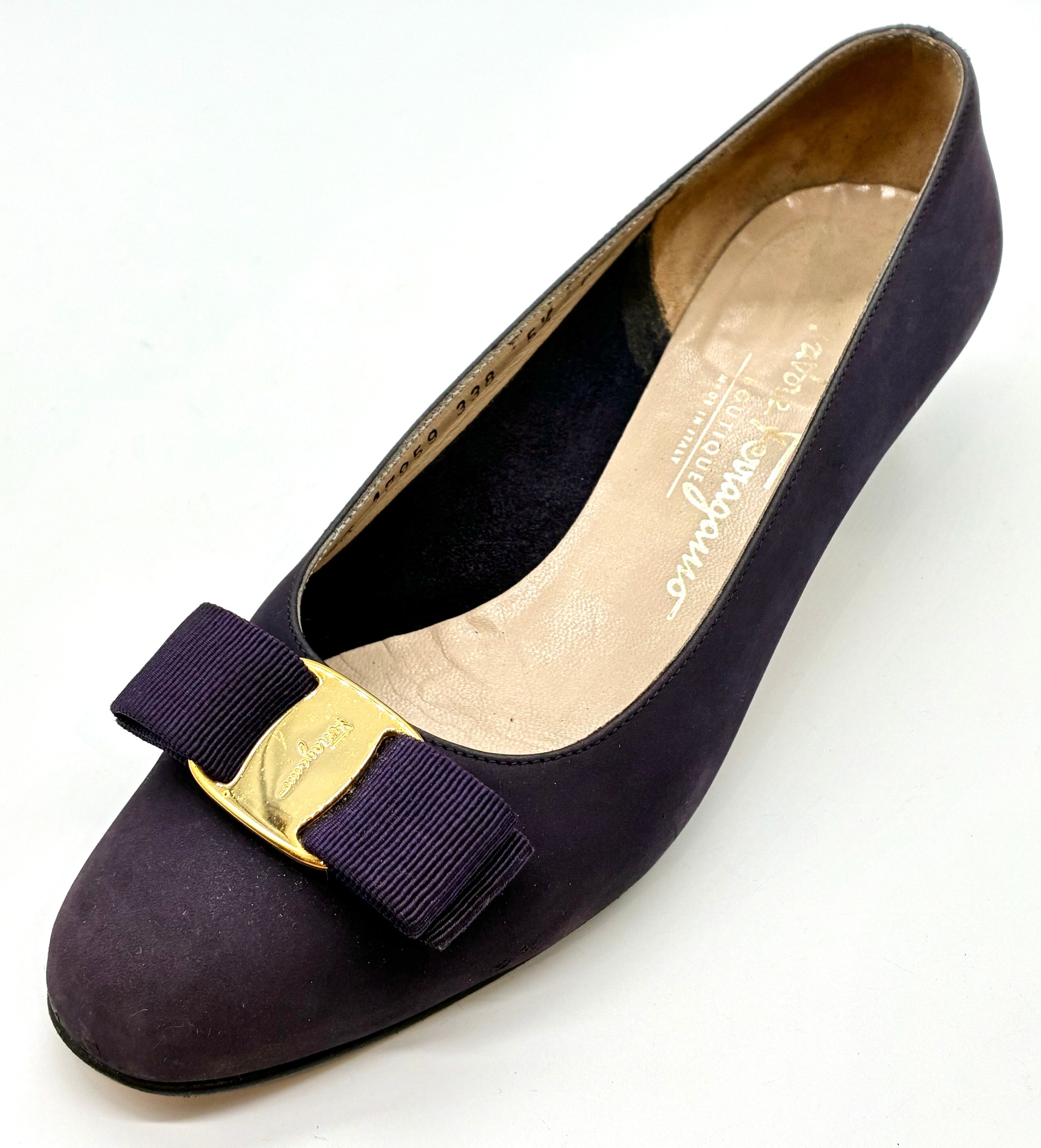 OLD FERRAGAMO(オールドフェラガモ) ブラックスエードヴァラリボン