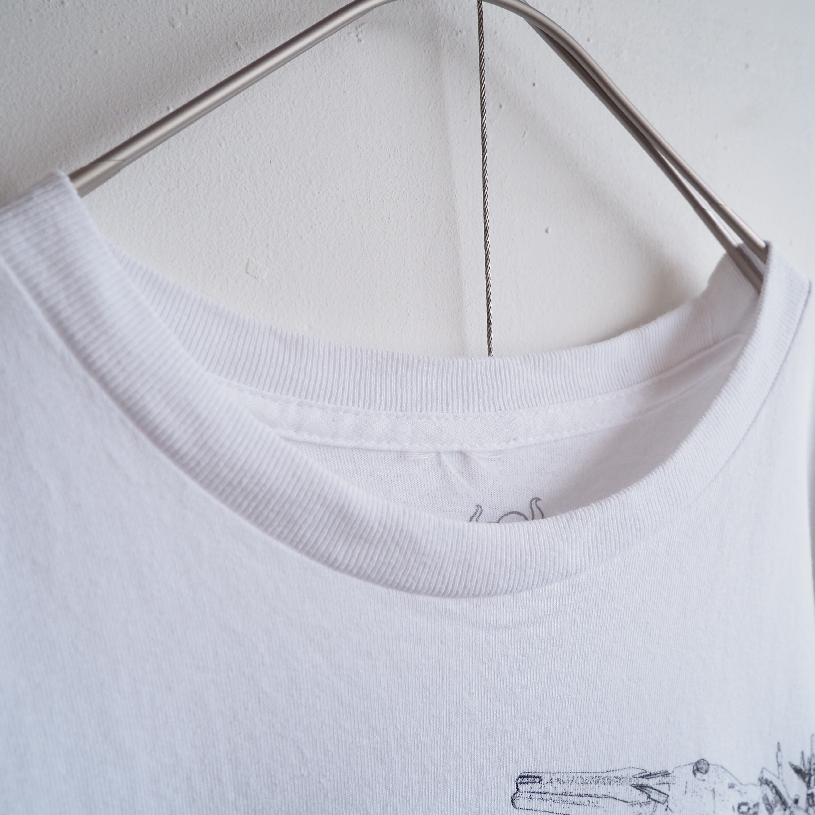 ” GUNDAM UNIVERSE ” ” BANSHEE NORN ” graphic printed loose Tee (made in Usa)