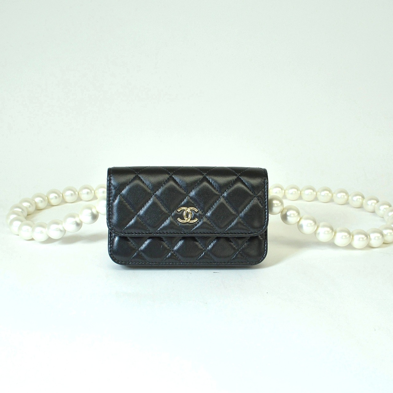 CHANEL シャネル マトラッセ ミニパール ラムスキン チェーンウォレット ショルダーバッグ ブラック 30番台 AP1839