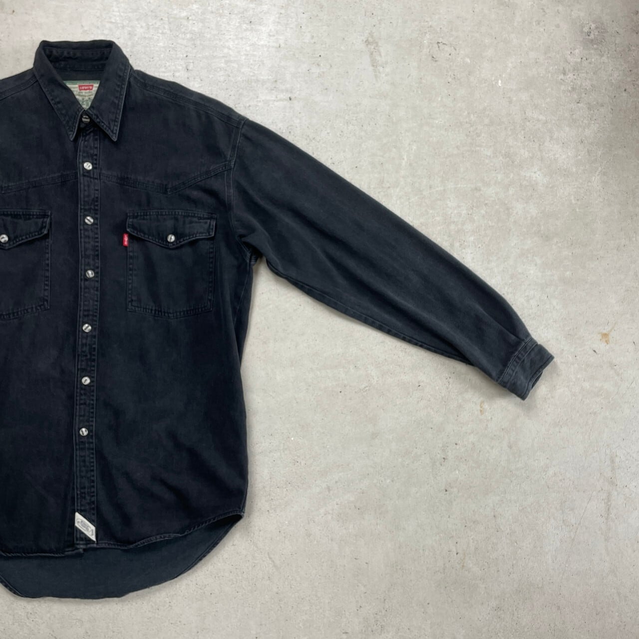 状態◎ 90’s Levi’s ブラック デニムシャツ 古着 90s Levi's 100% コットン ブラック デニム シャツ ビッグ