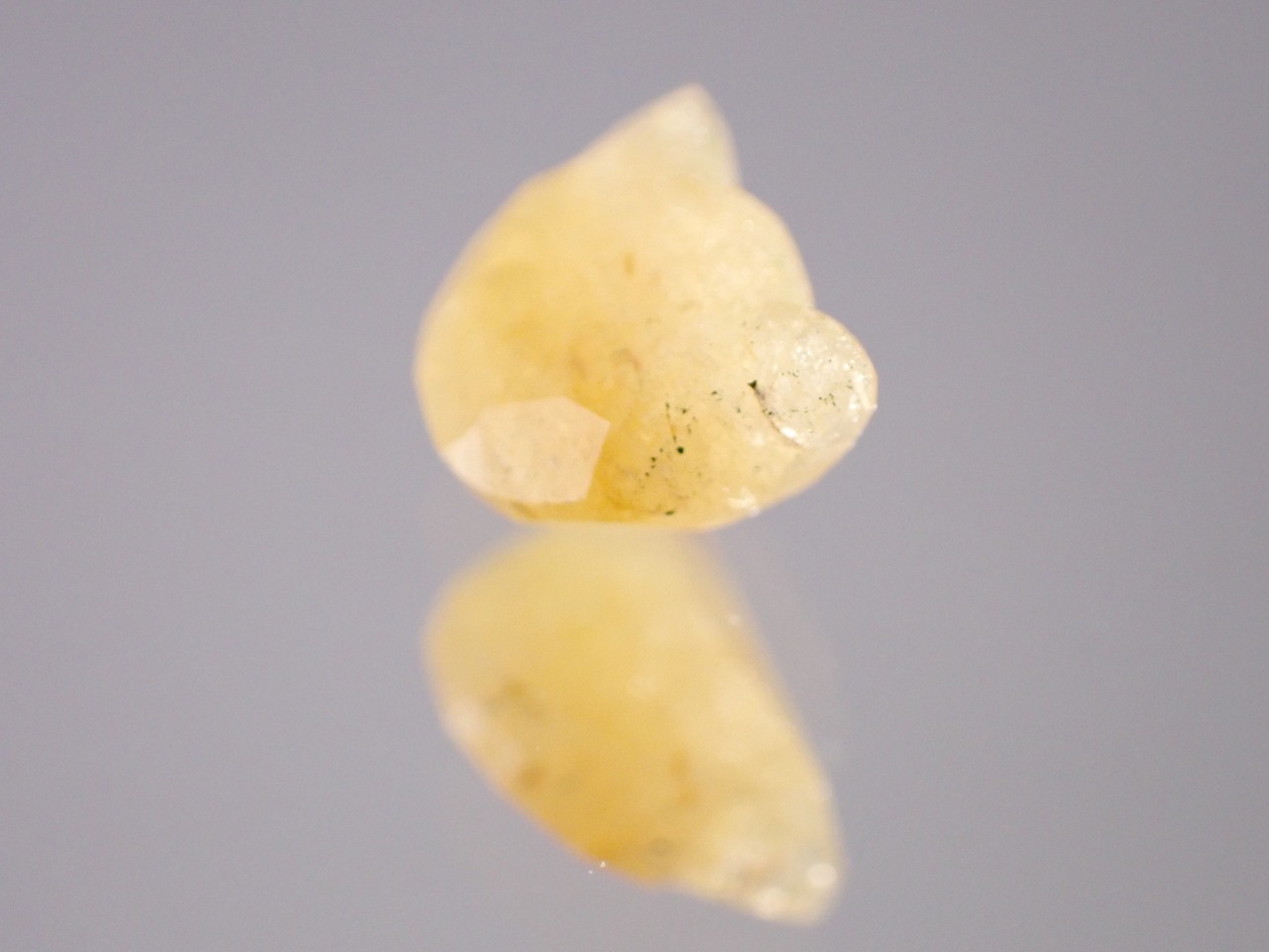 イエローアベンチュリン（猫カット）　1.51ct　[C13‐549]