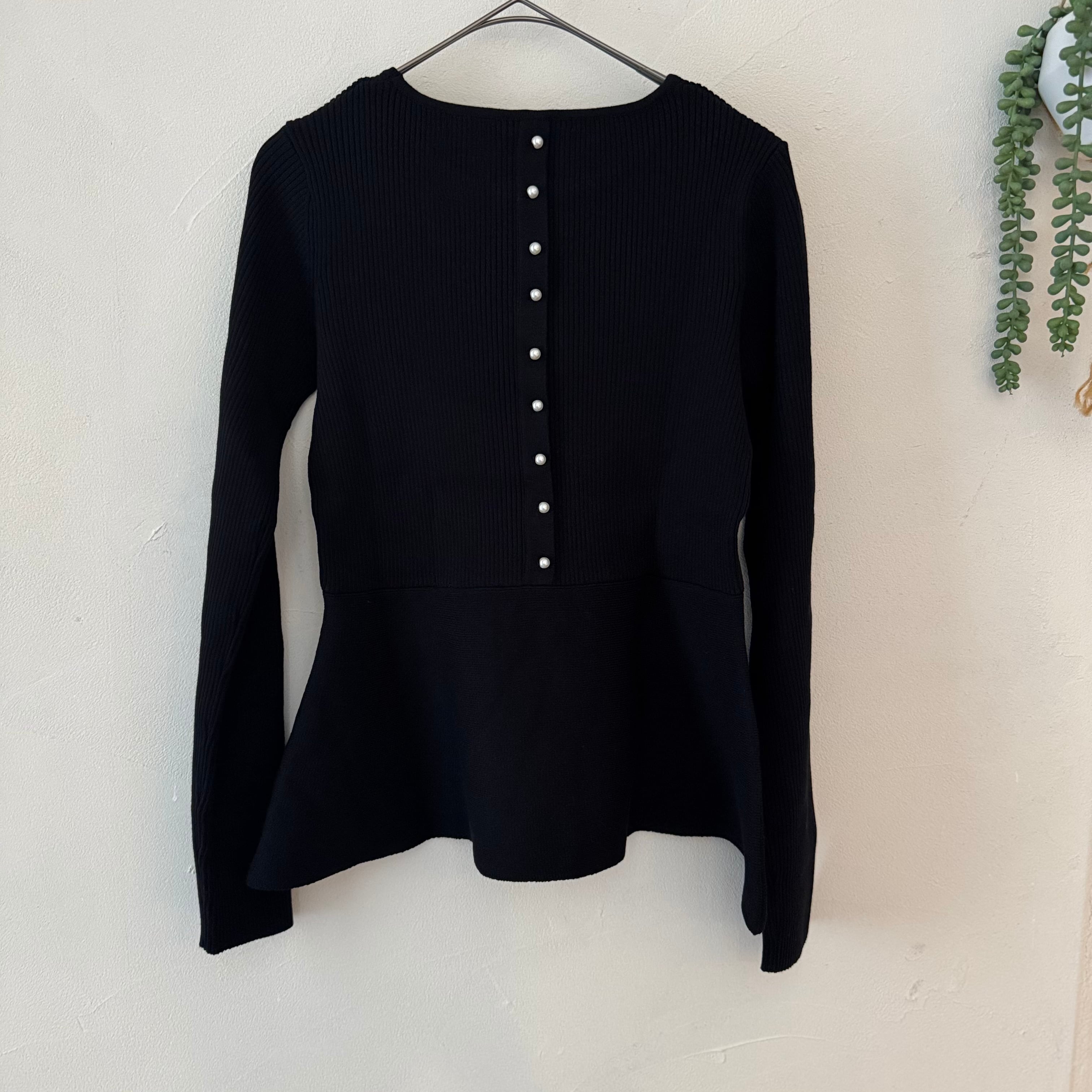 【SELECT】バックパール付ペプラムニット　19-0388