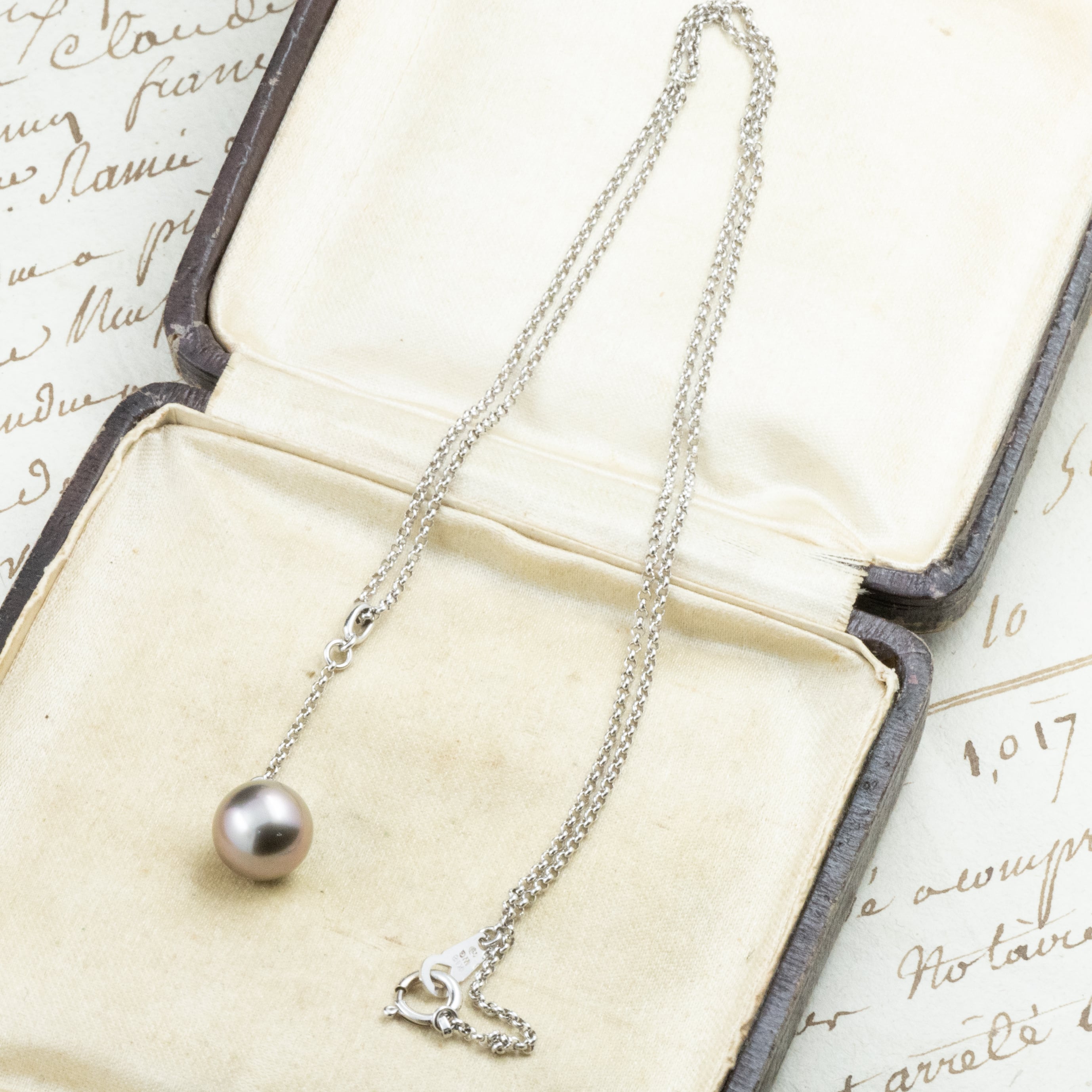 日本の作品】一粒 ブラックパール K18WG エレガント デザイン チェーン