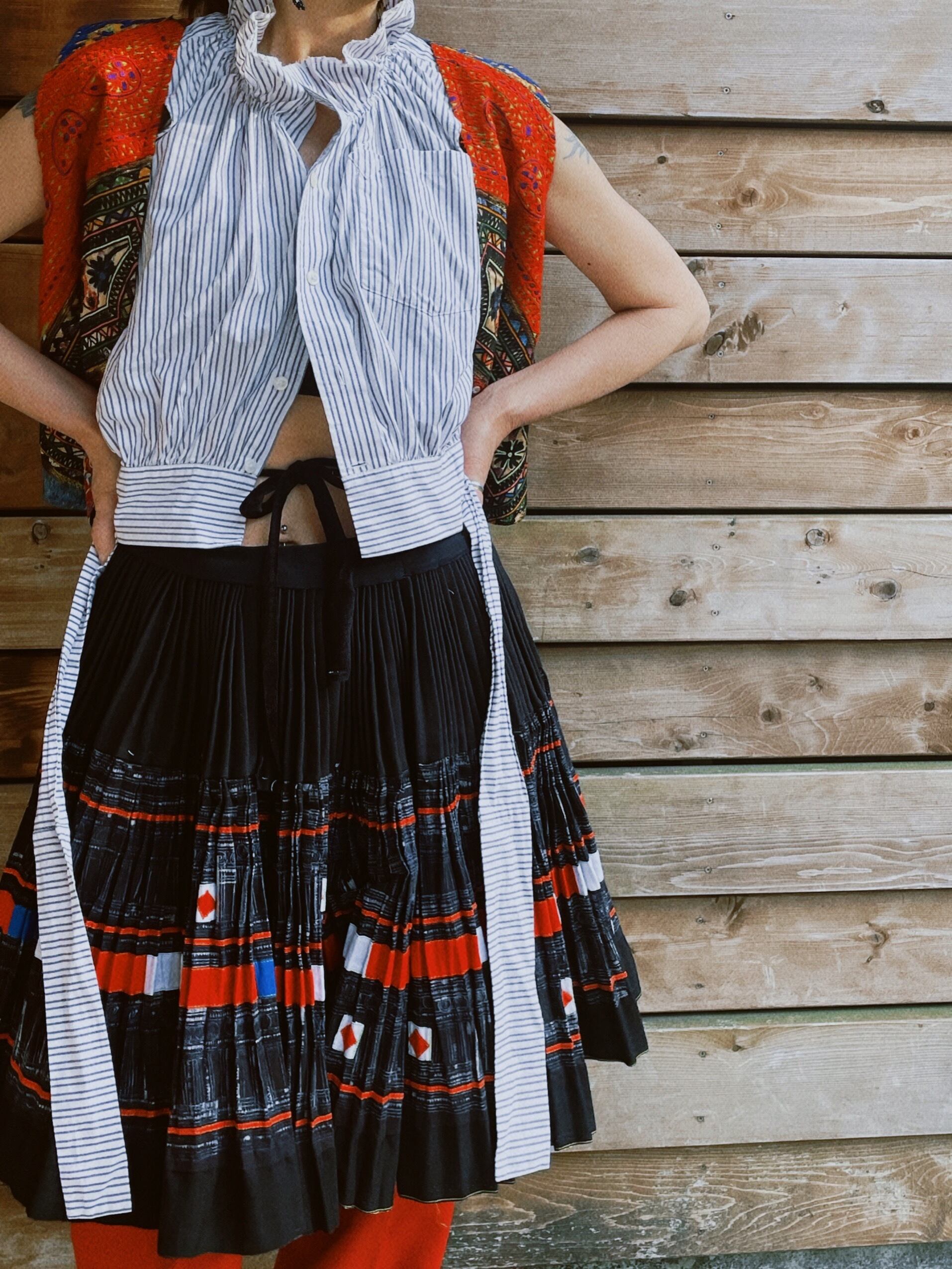 vintage Hmong batik Wrap skirt ヴィンテージ モン族 バティック