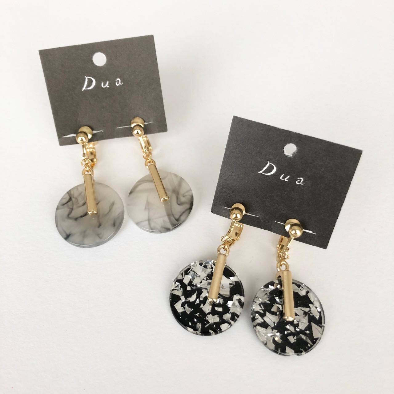 アクリル円チャームの〈ピアス/イヤリング〉 | Dua-アクセサリーパーツ