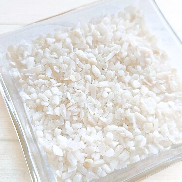 ムーンストーン (30g) ぱらぱら超小粒タイプ 月長石 天然石さざれ石 穴無しチップ