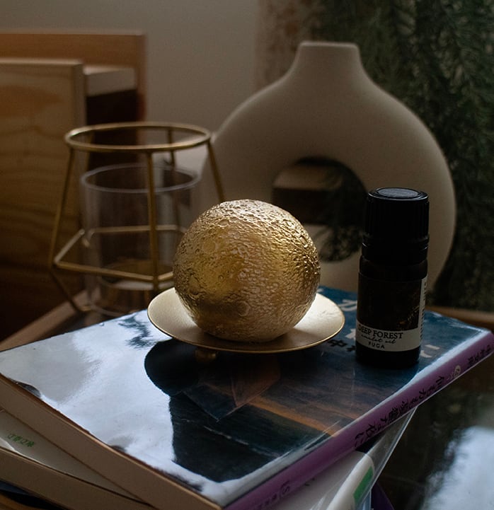 人気No.1】tiny moon stone《夜を灯す 月のアロマストーンオブジェ》火