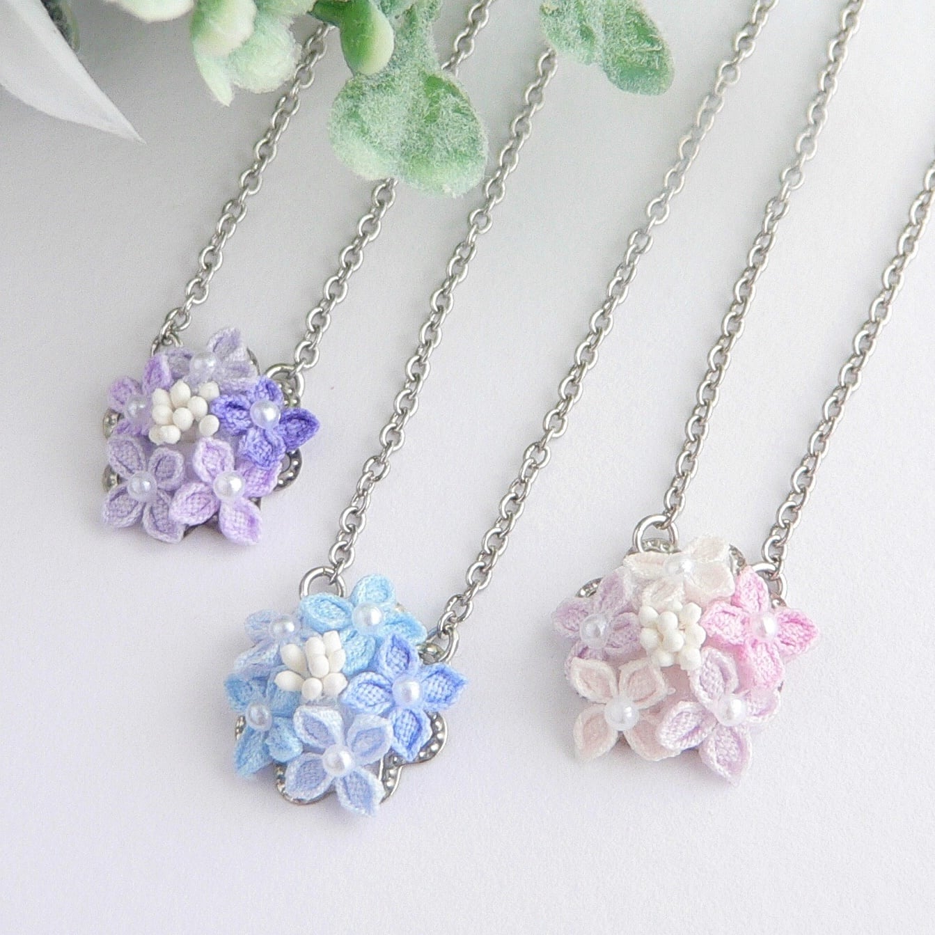 つまみ細工 がくあじさいのネックレス 】----ペンダント/フラワー/誕生