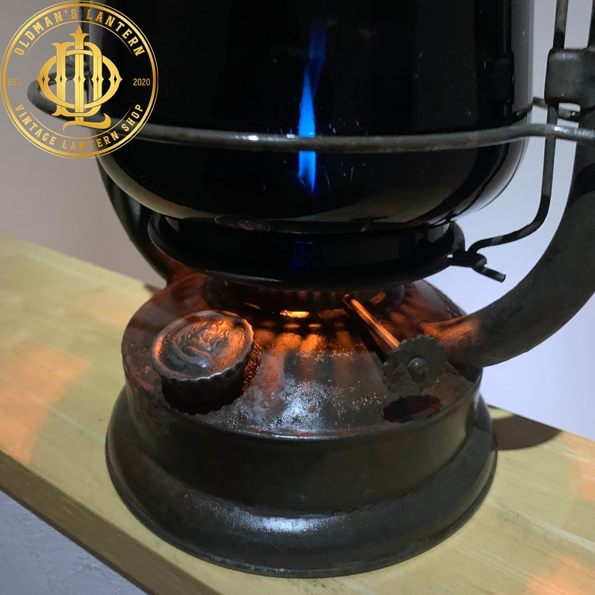 1920's】feuerhand Nr.323 純正 black blue glass | Oldman's lantern