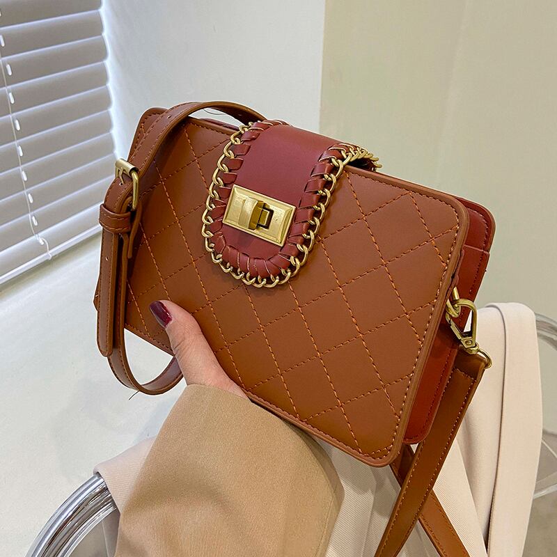 刺繍レッド スクウェア 手作りハンドバック55437273917