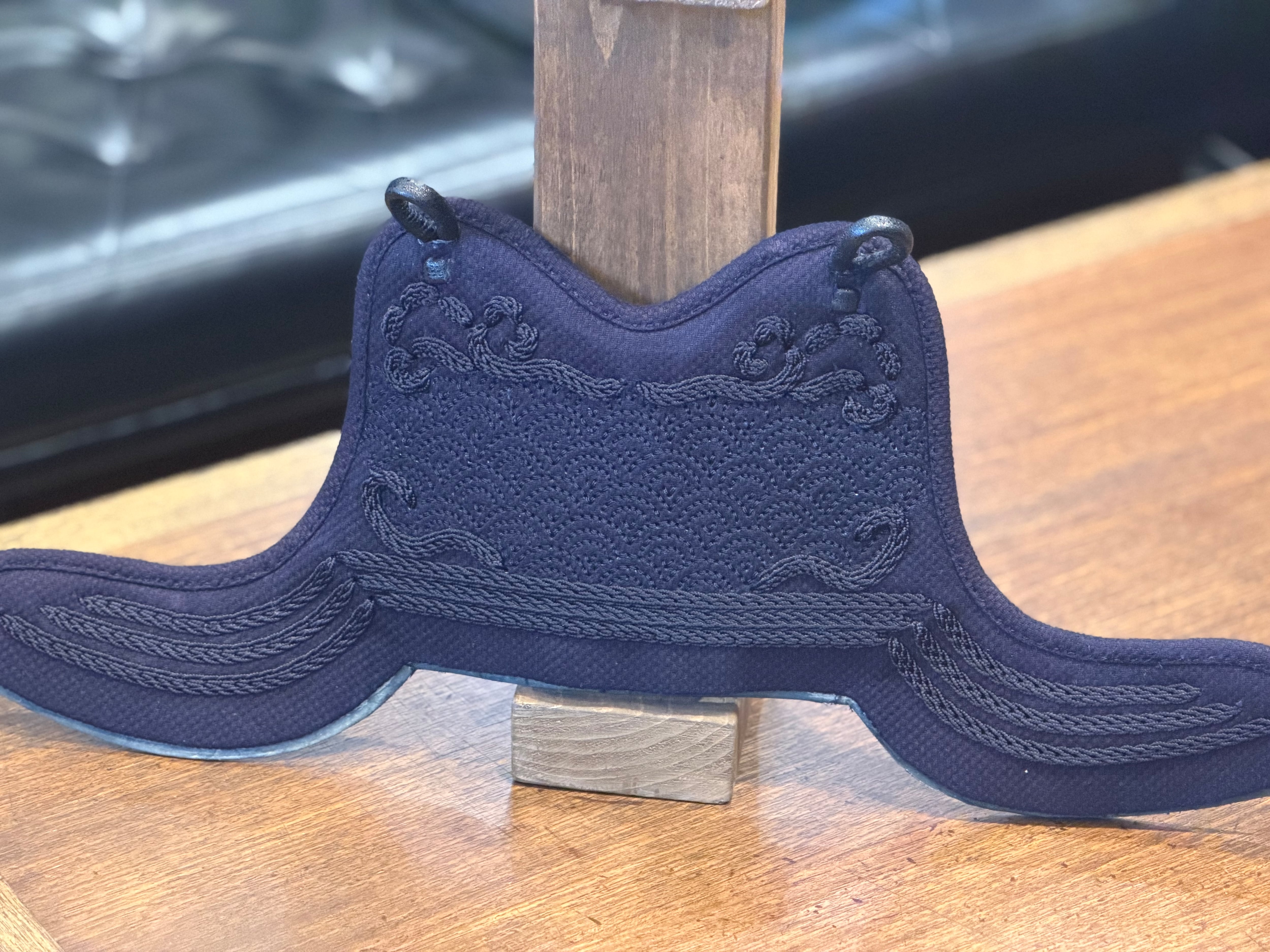 【✨セレクト胴市✨】【✨Lサイズ大特価‼️】【 胴の色を選べるセレクト胴市‼️Lサイズ胸 身長165〜175cm】【1名様限定‼️】松勘製『流雲飾り』型押しクロザン胸 ※胸のみ販売可能