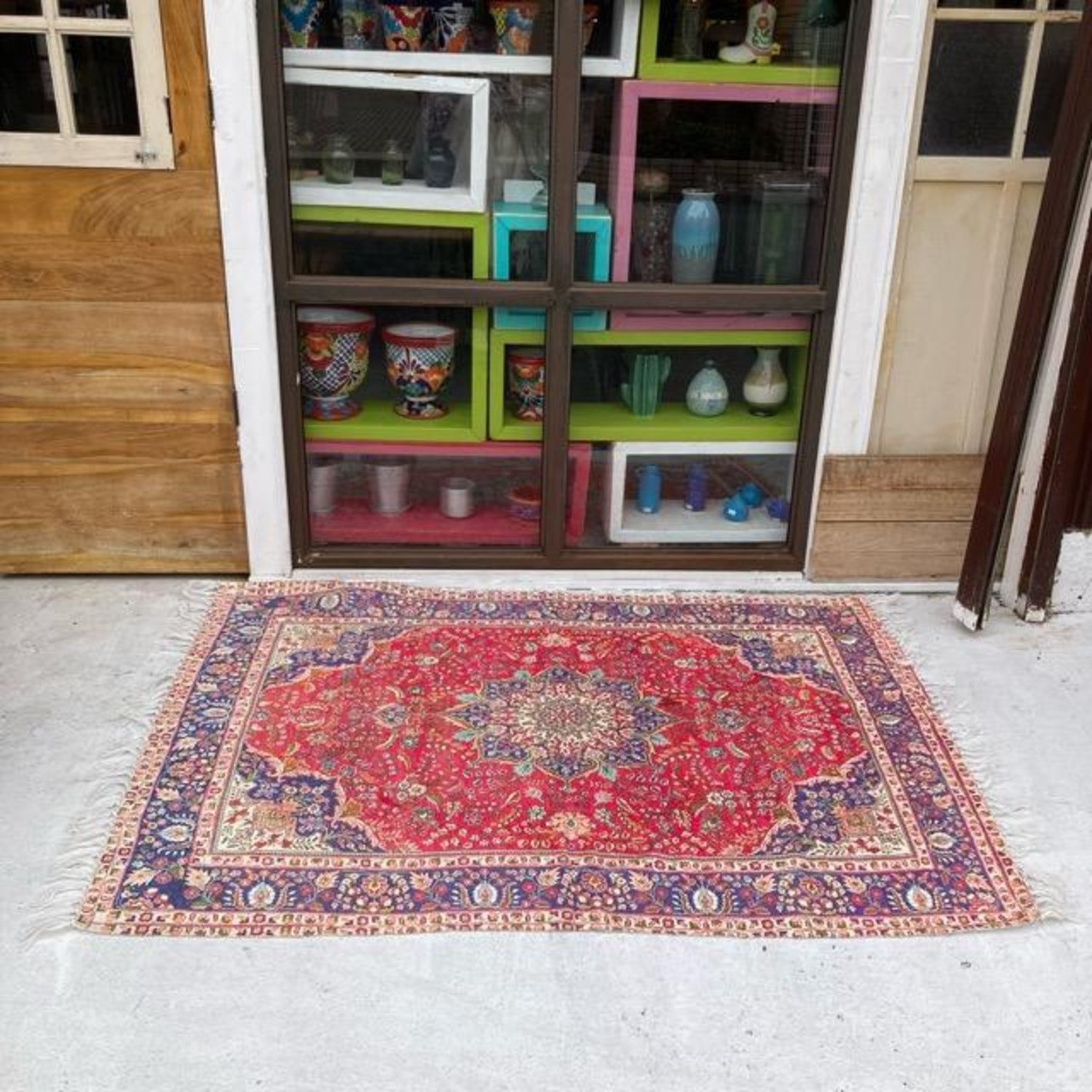 TOPANGA Homefurnishing　ペルシャプリントフロアラグマット　テヘラン　120×170cm　フロアマット　ペルシャ絨毯　ポリエステル　二人掛けソファ　テーブル