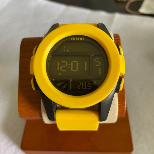 NIXON 腕時計
