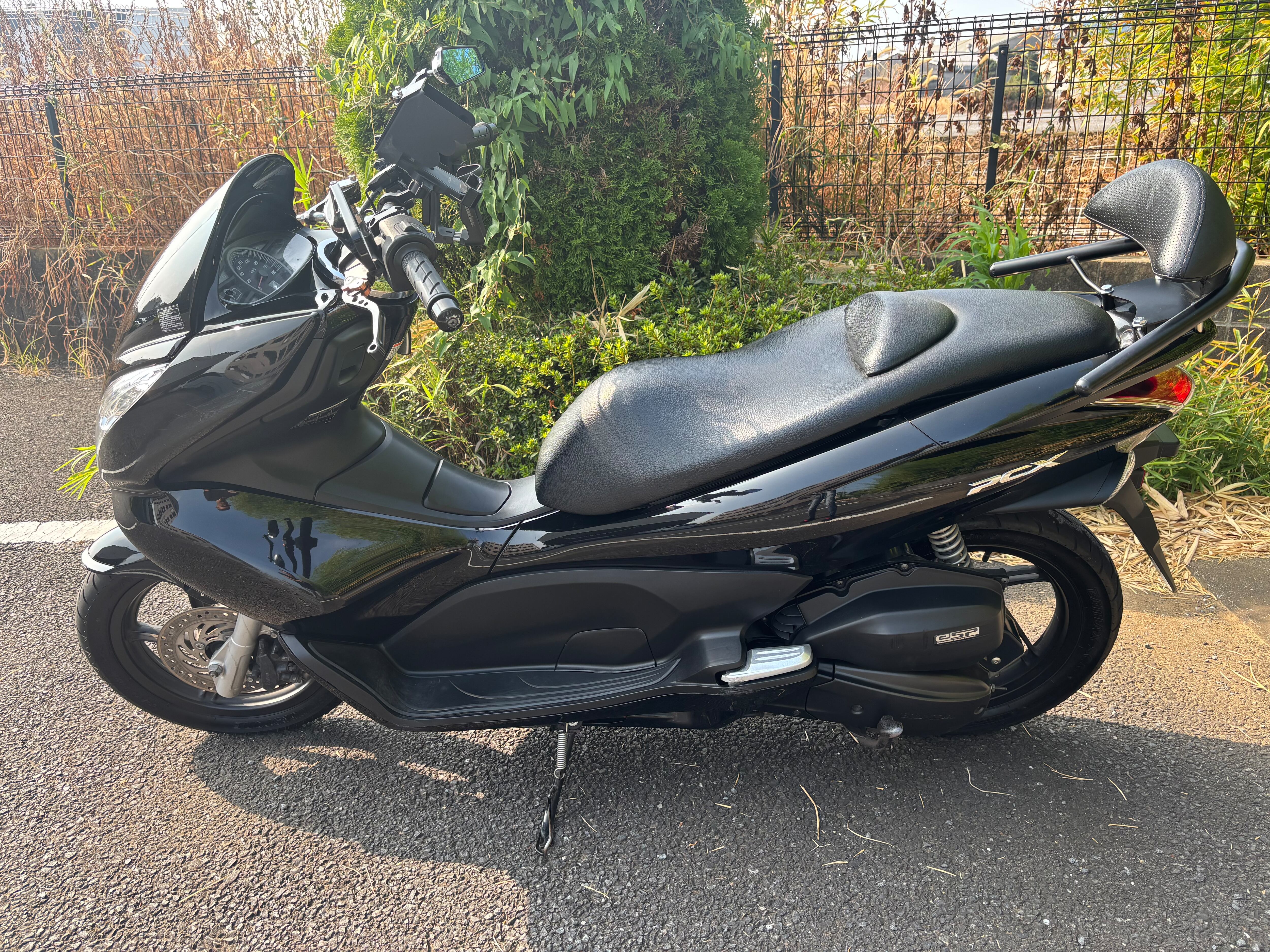 PCX125 JF28 後期 モリワキマフラー バックレスト | K・B・S