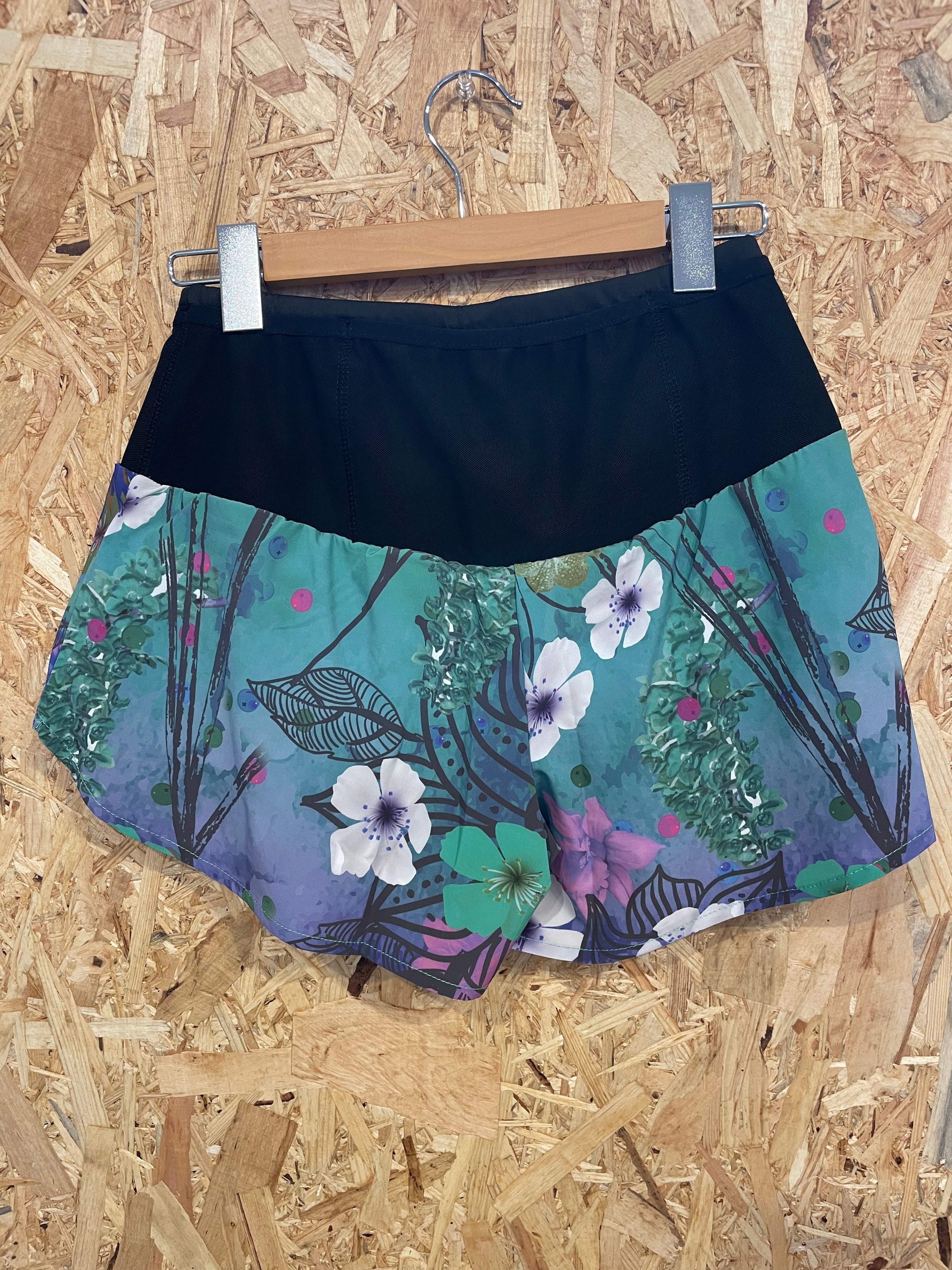 JINGER マルチポケット ランニングパンツ ウィメンズ Sサイズ イエロー
