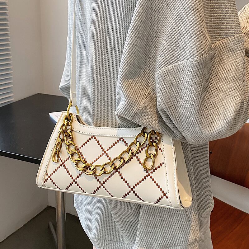 チェーン サマーレッド 夏物 ハンドバッグ Tiancai_Wing_Bag621771513