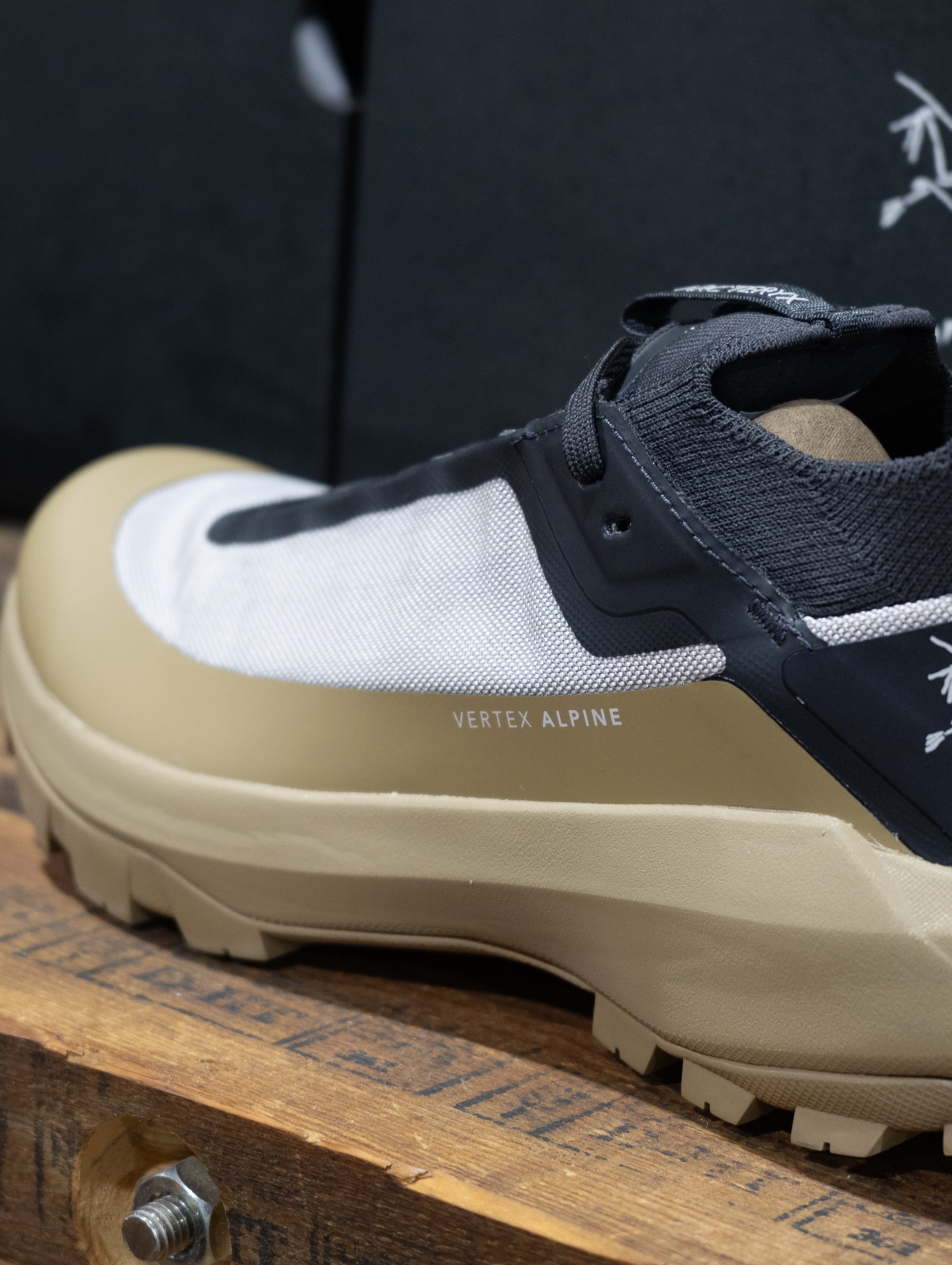 ARC'TERYX アークテリクス ／ VERTEX ALPINE M バーテックス