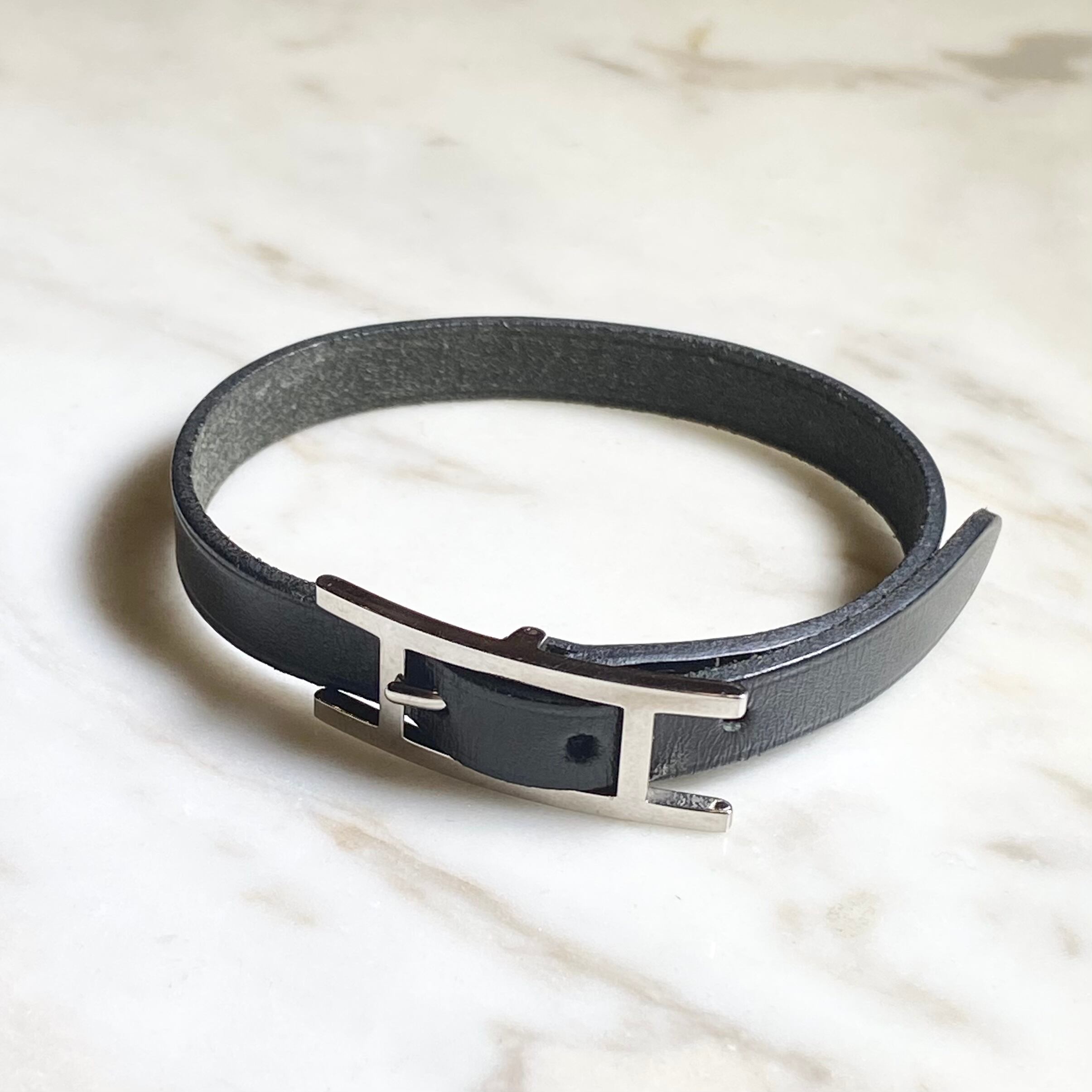 HERMES black leather bracelet “api” | NOIR ONLINE