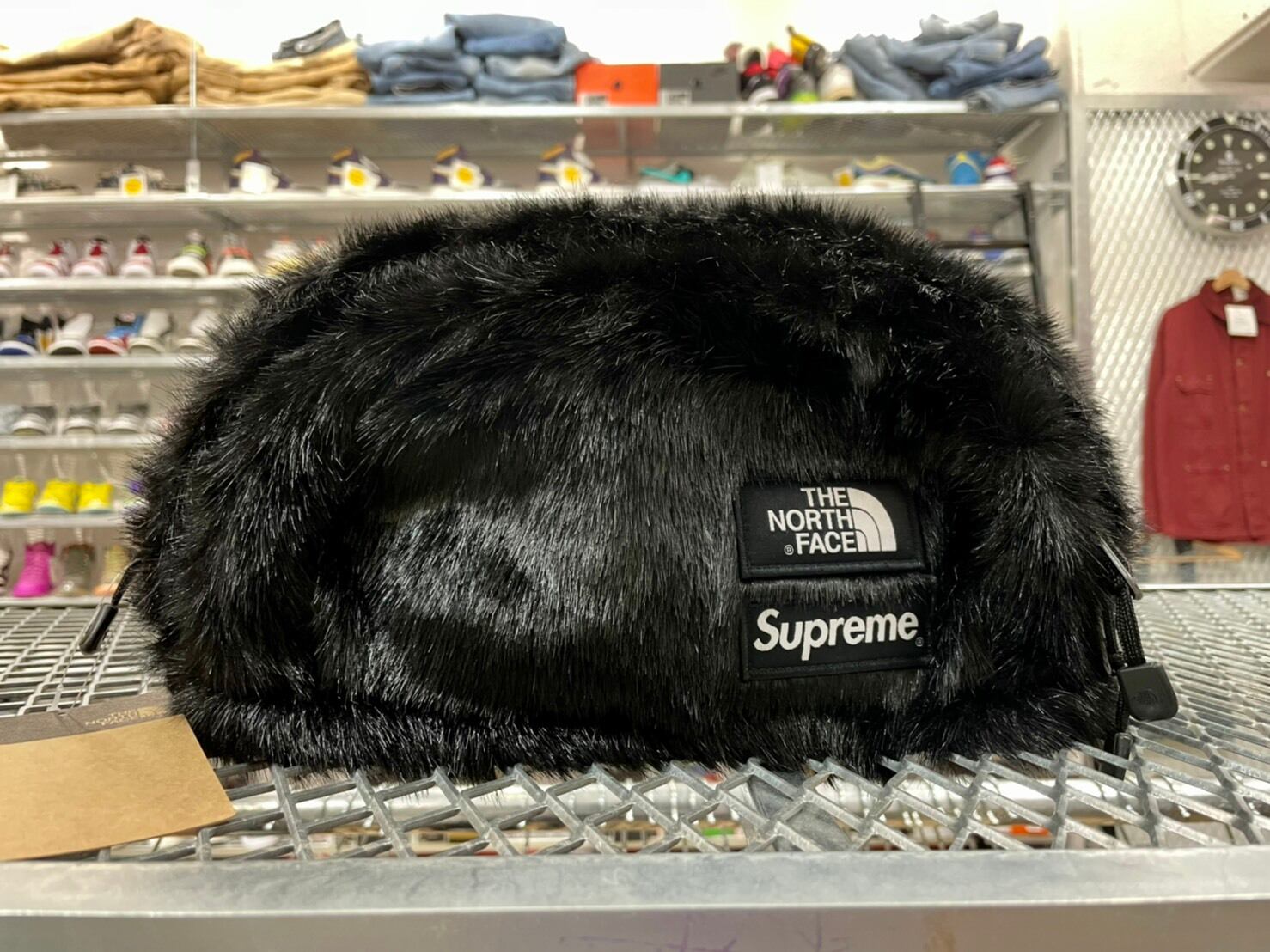 Supreme THE NORTH FACE FAUX FUR WAIST BAG BLACK 80KD3918 | BRAND 