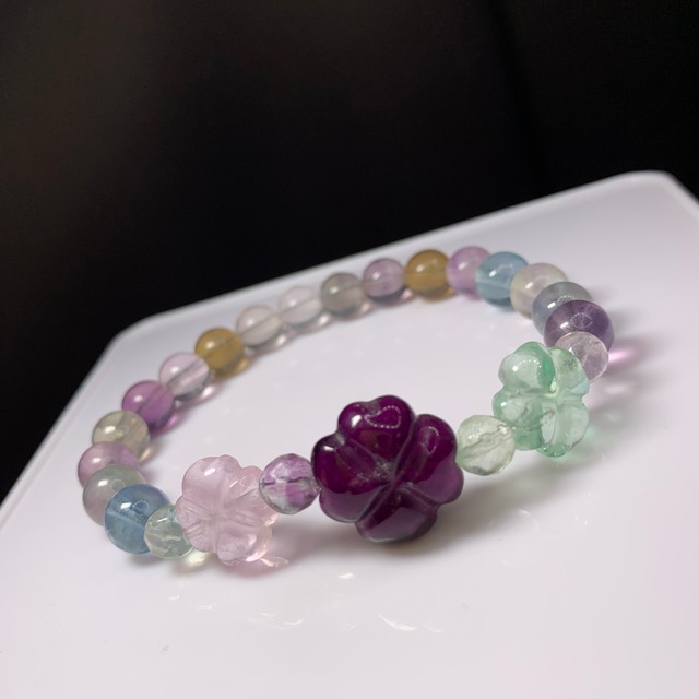 D1.クローバーフローライトデザインブレスレット